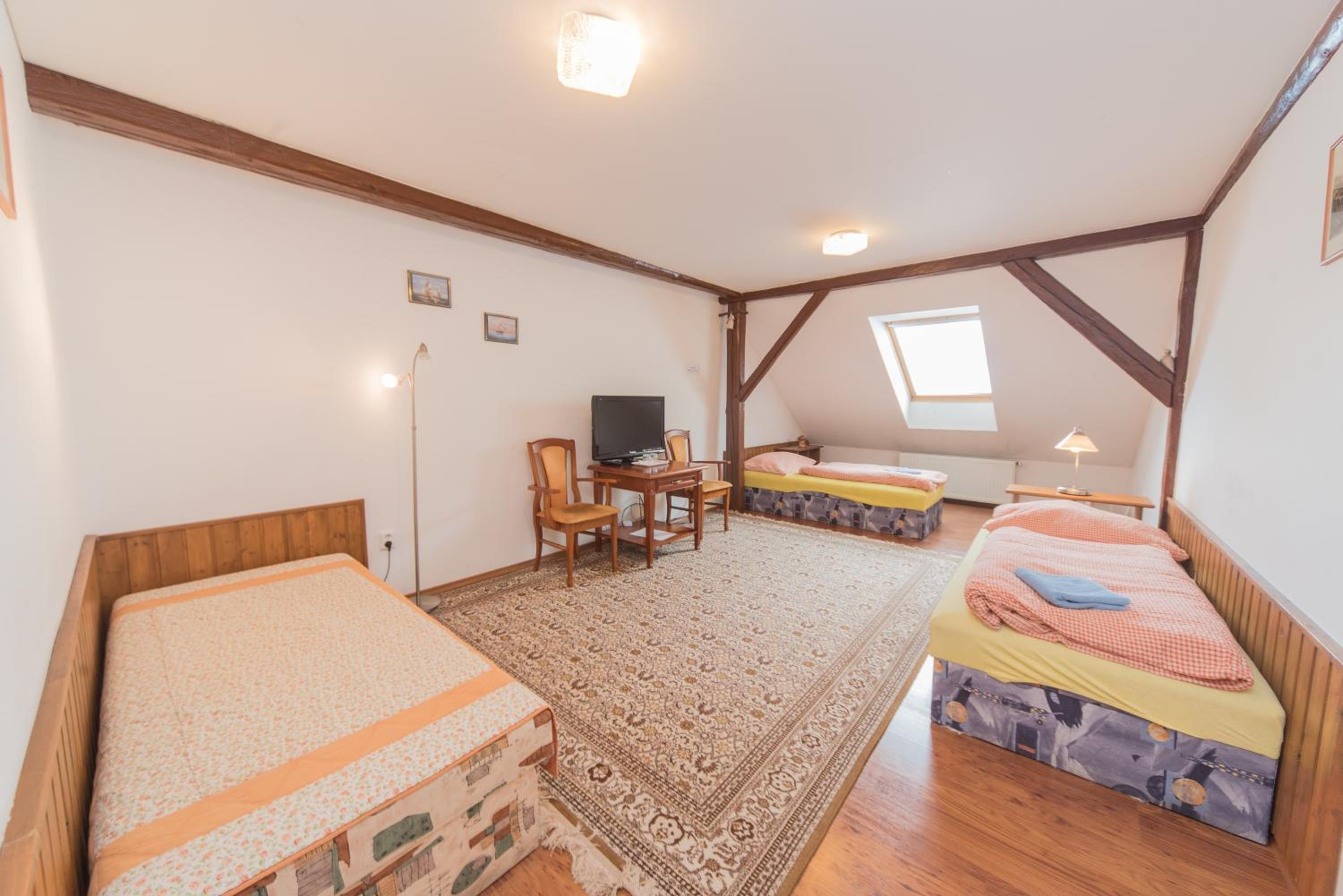 Triple Room with Bathroom photo 3