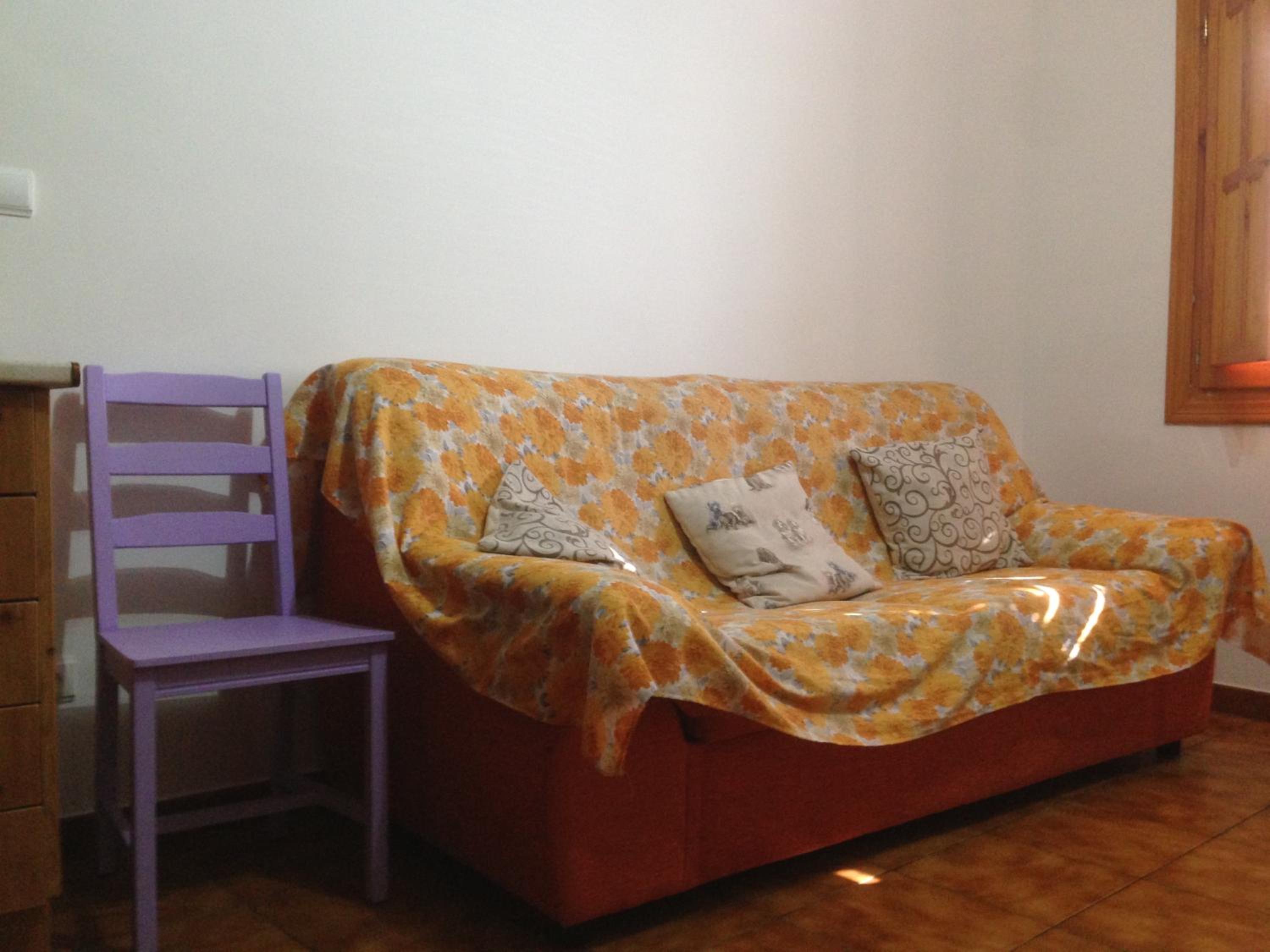 One-Bedroom Apartment photo 2
