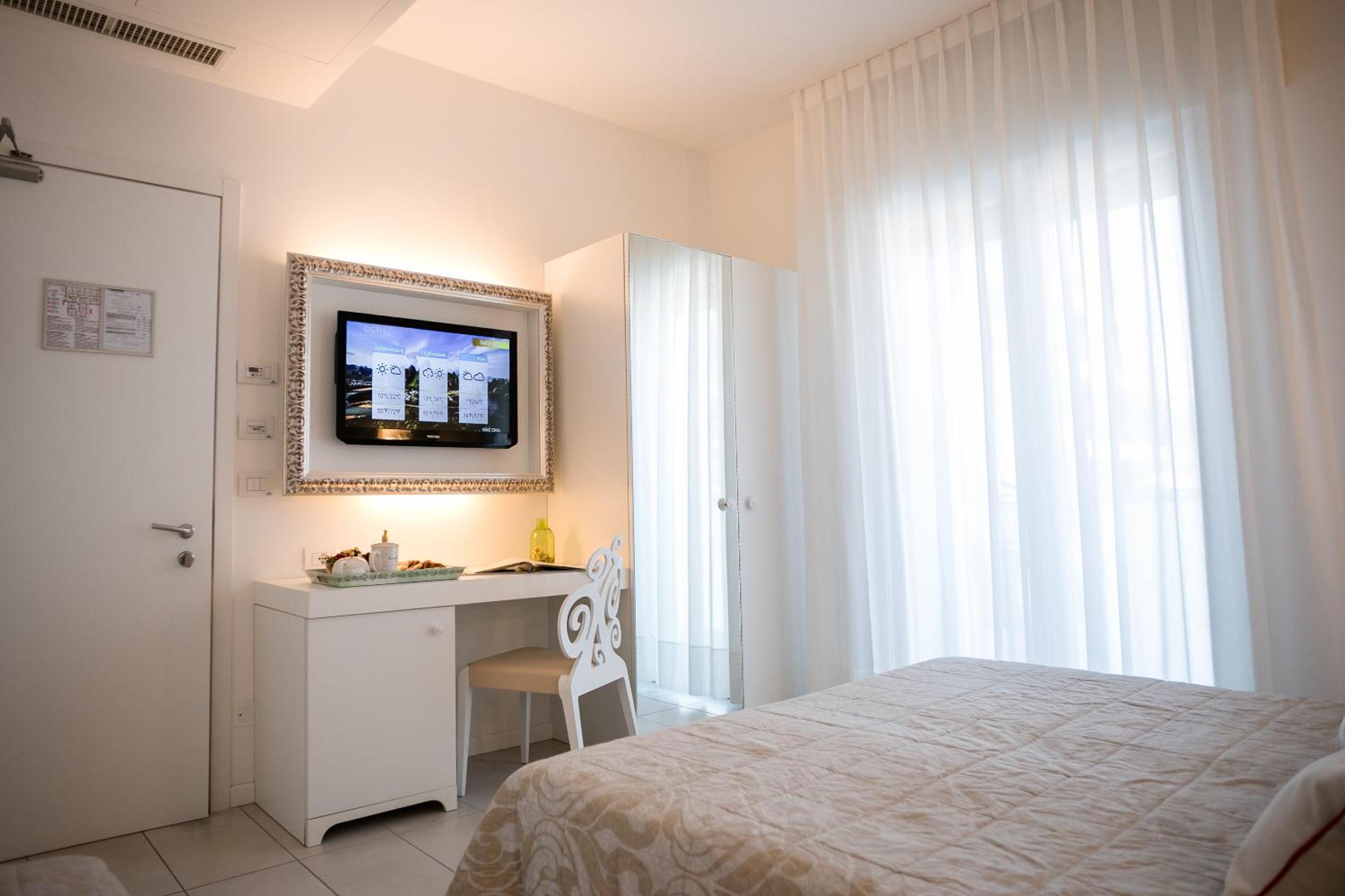 Standard Triple Room photo 3