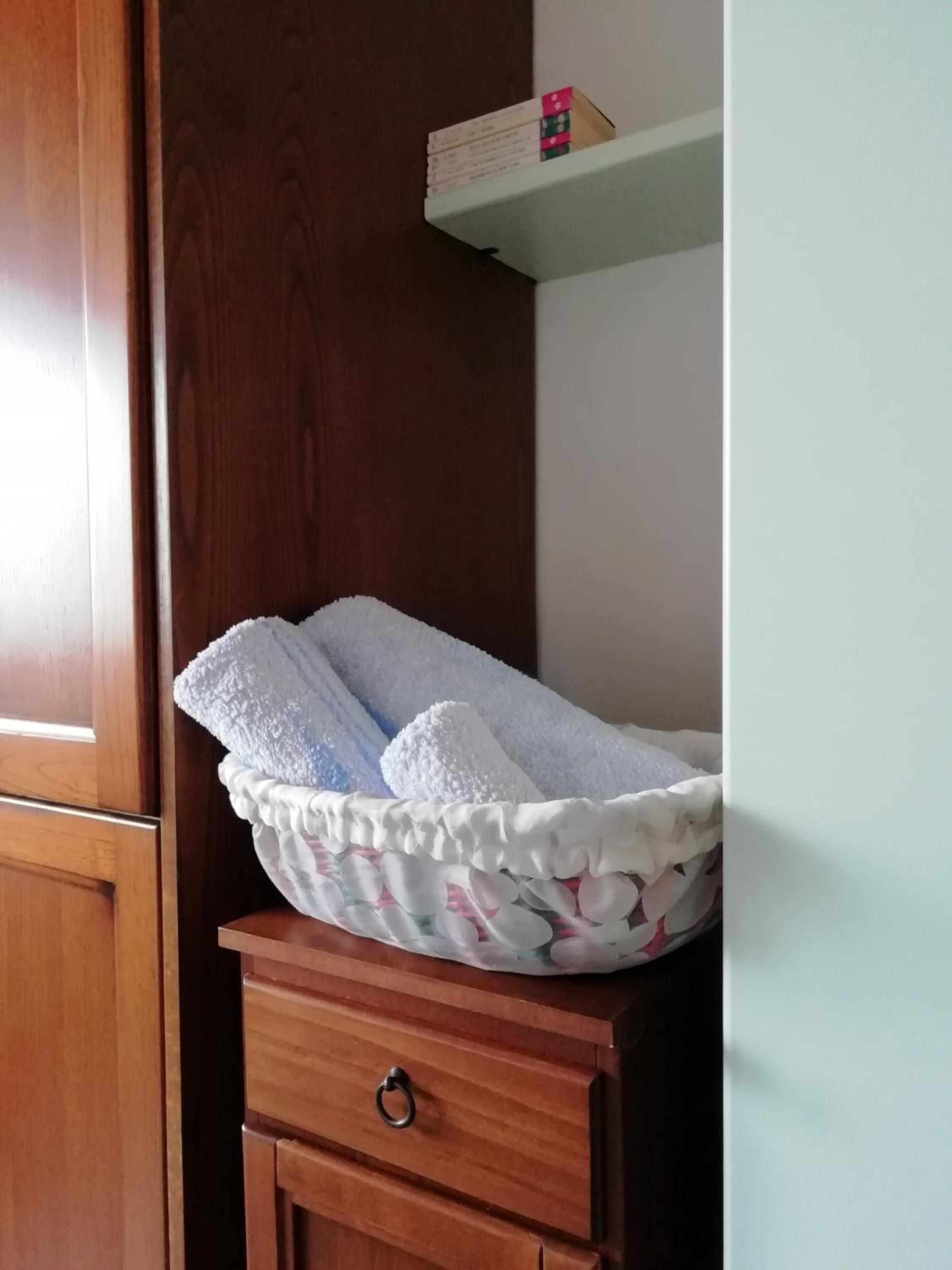 Double or Twin Room with Balcony - Photo 6