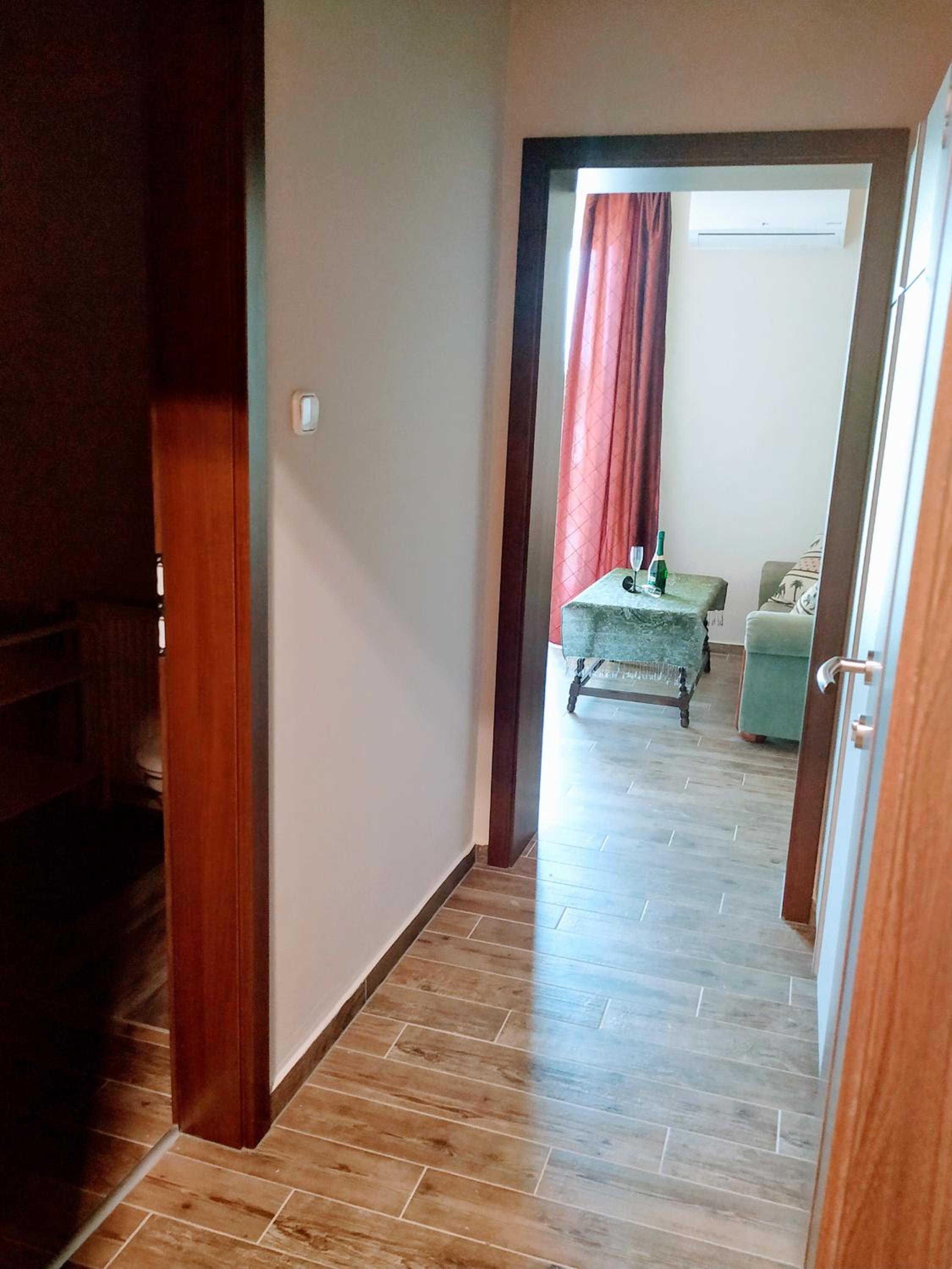 Double Room - Photo 2