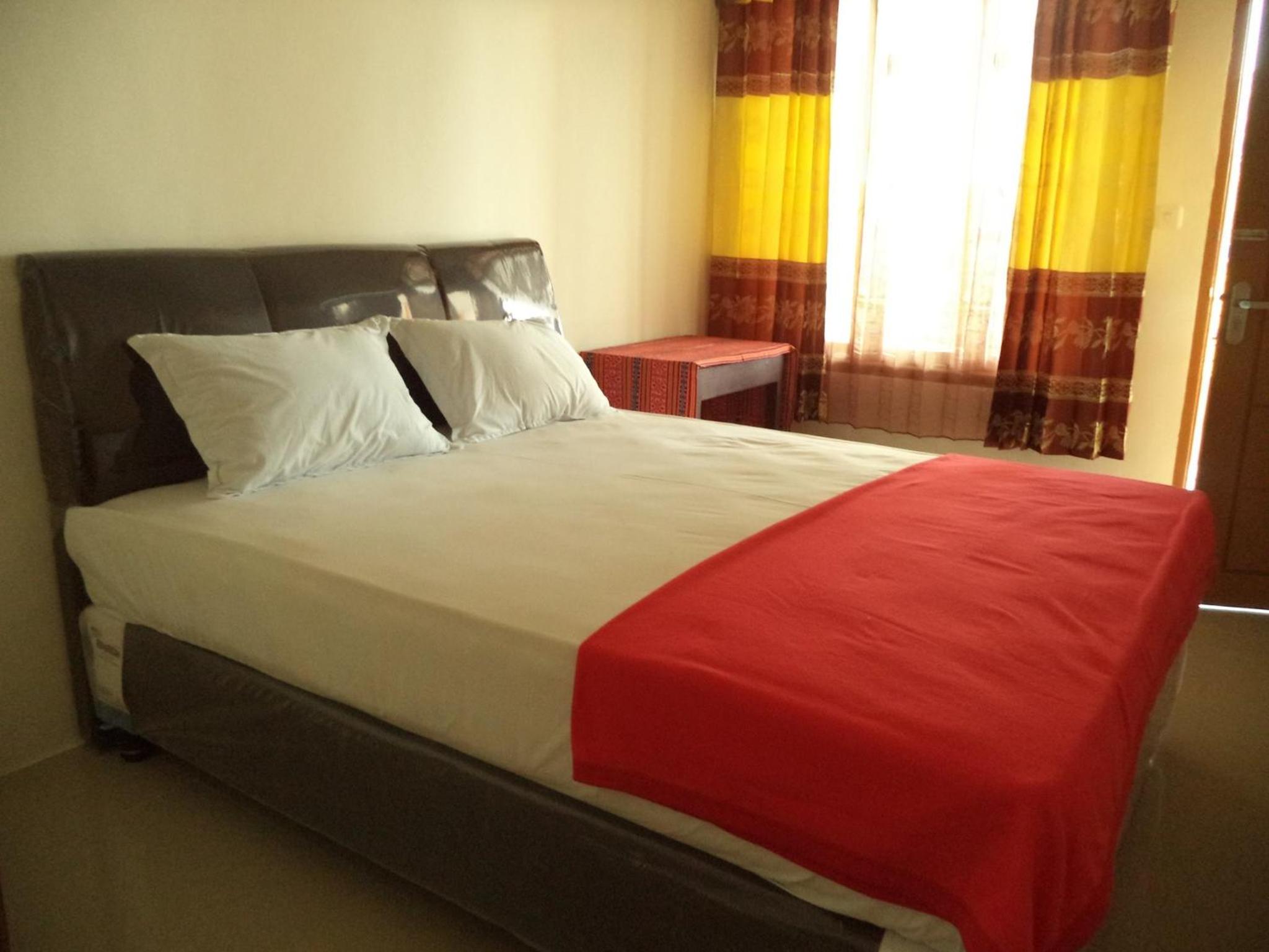Double Room with Private Bathroom - Photo 3