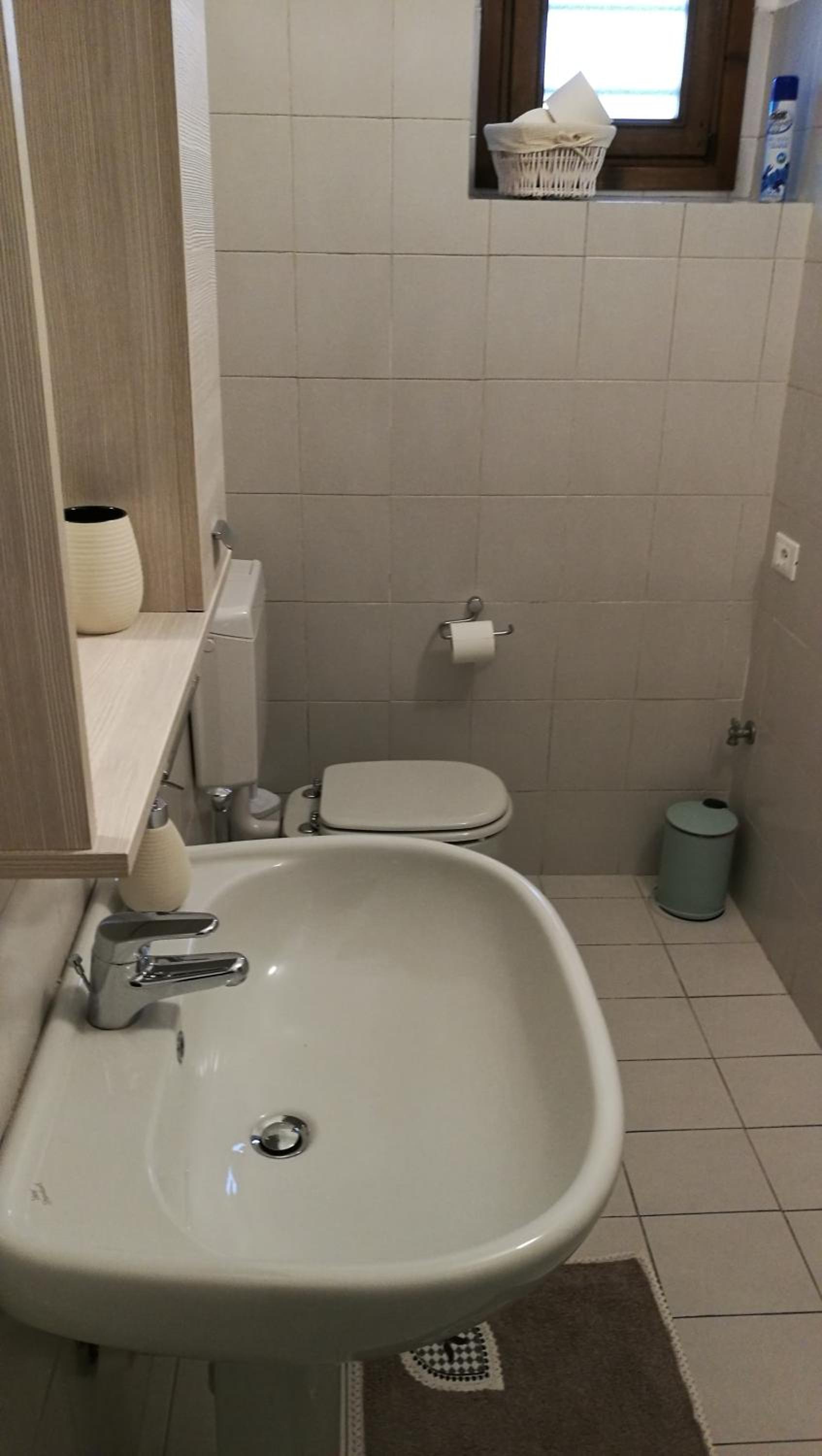 One-Bedroom Apartment - Photo 20