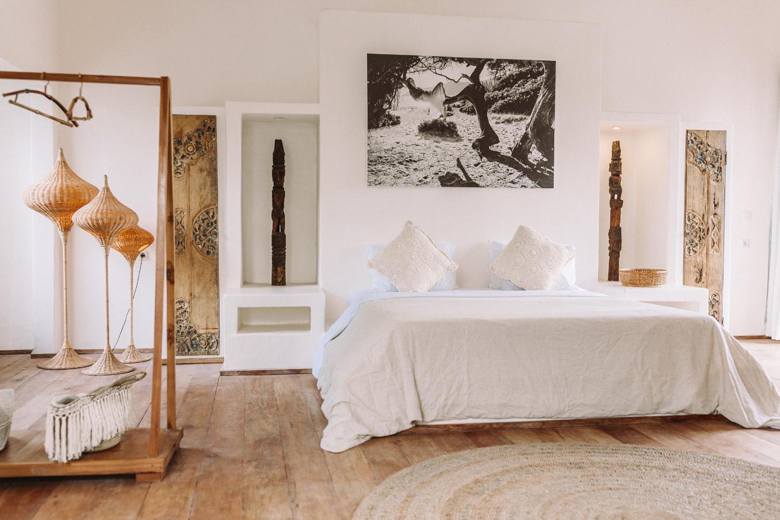 Four Bedroom Mediterranean Villa with Private Pool for 8 Guests