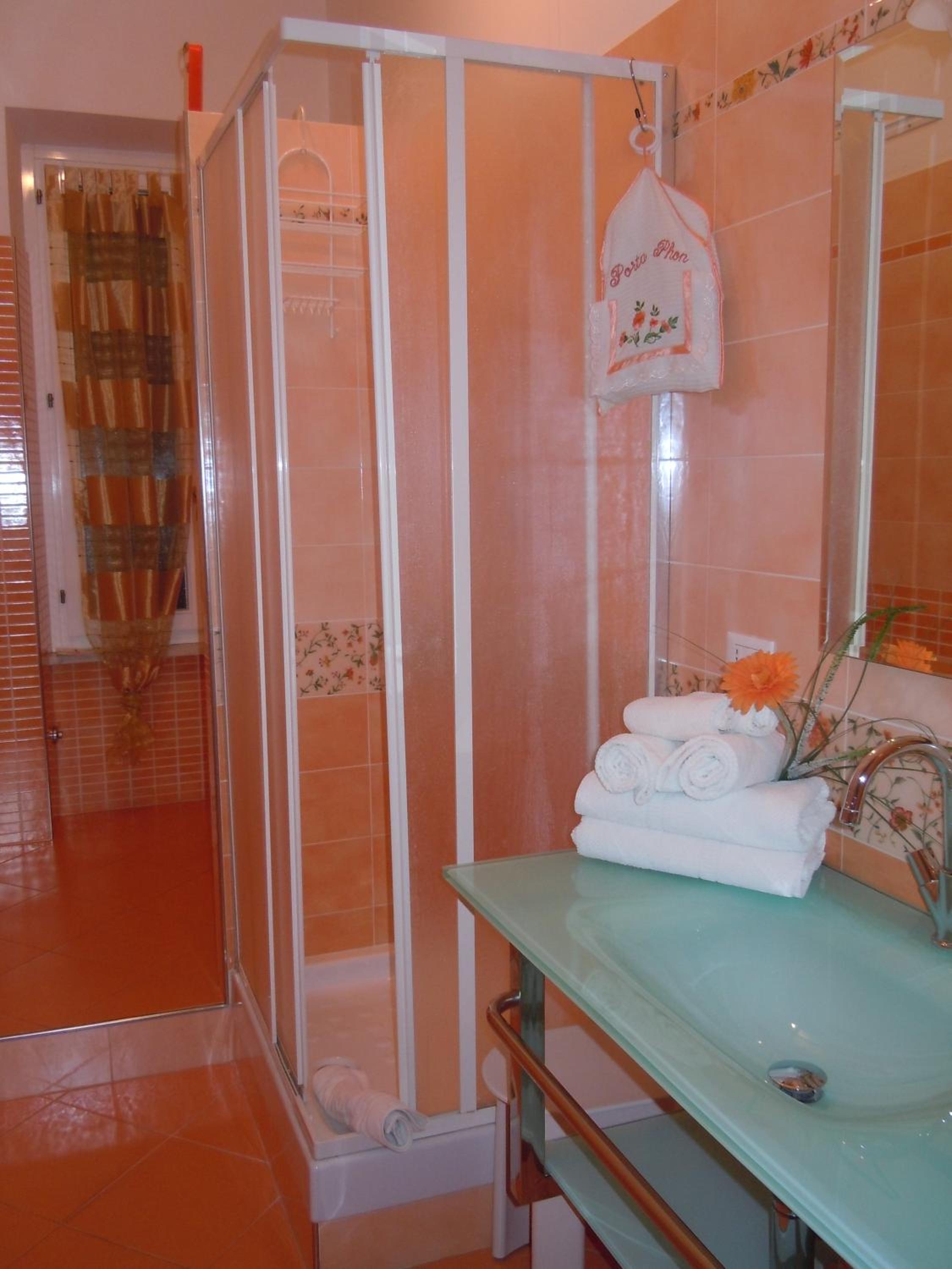 Double or Twin Room with Private External Bathroom photo 3