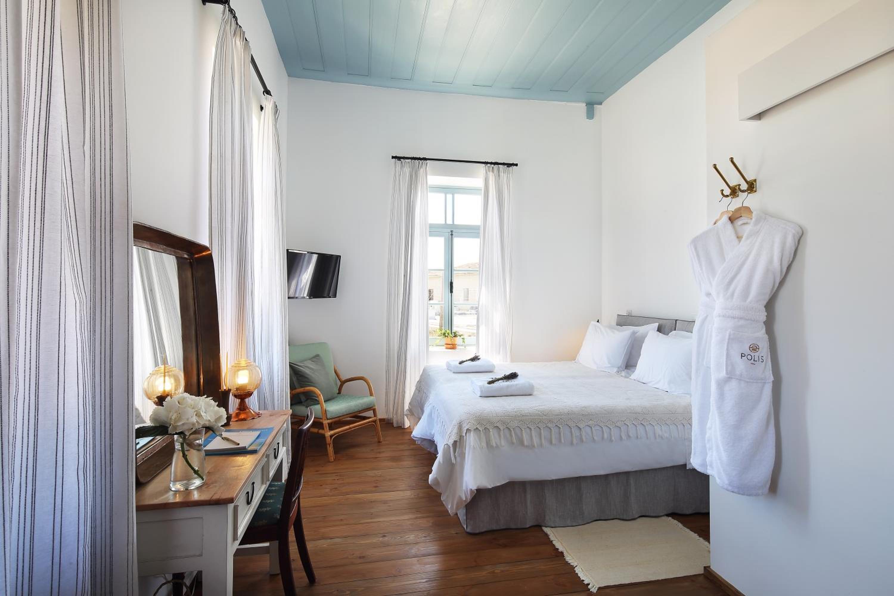 Double Room - Photo 1