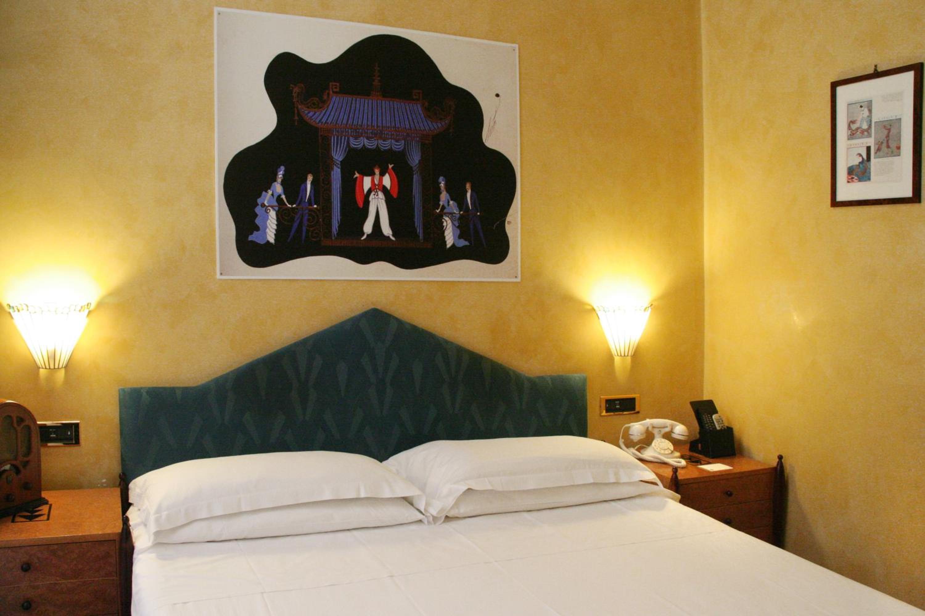 Classic Double Room