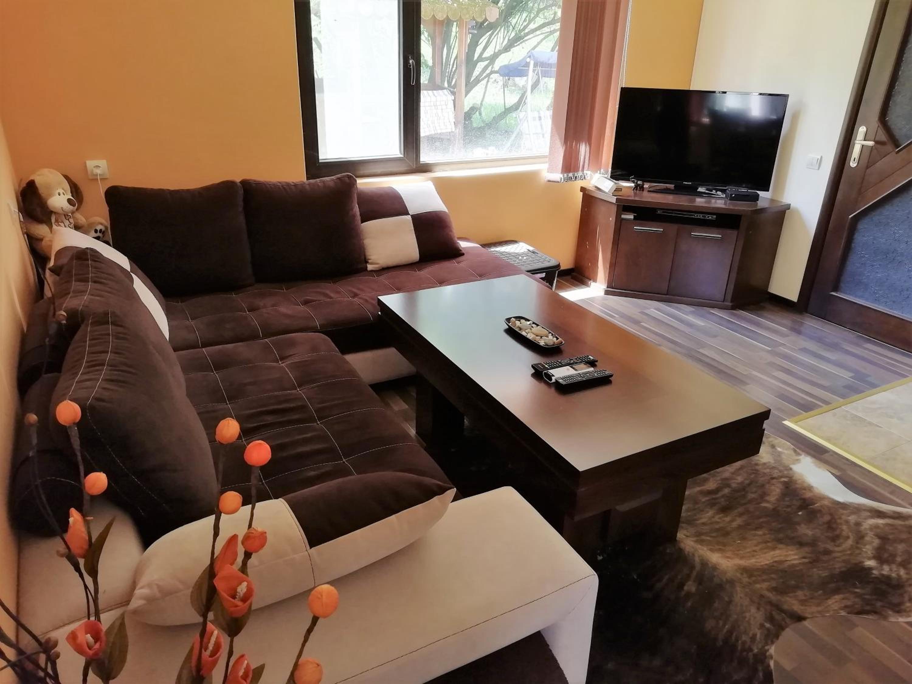Villa photo 1