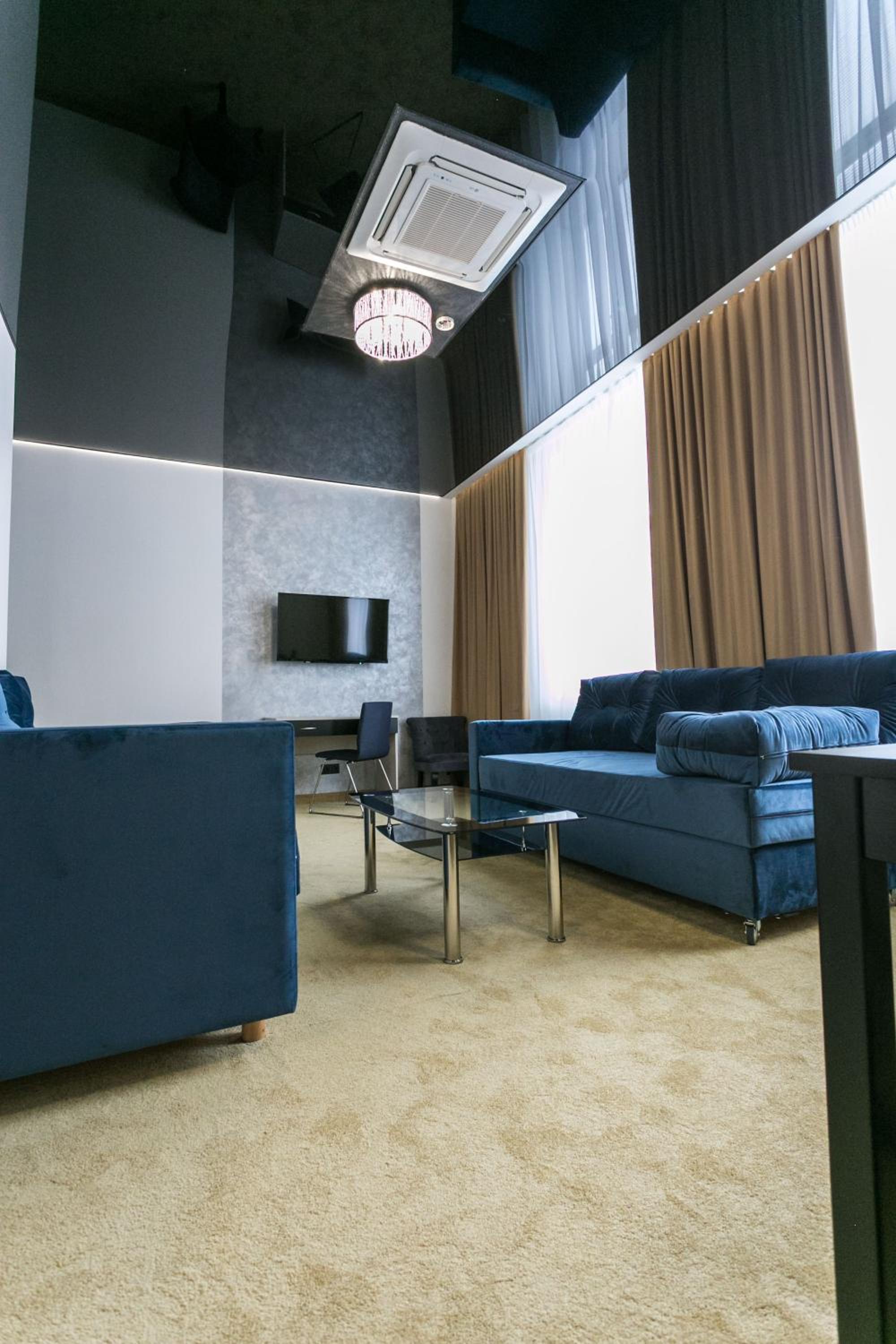 One-Bedroom Apartment - Photo 29