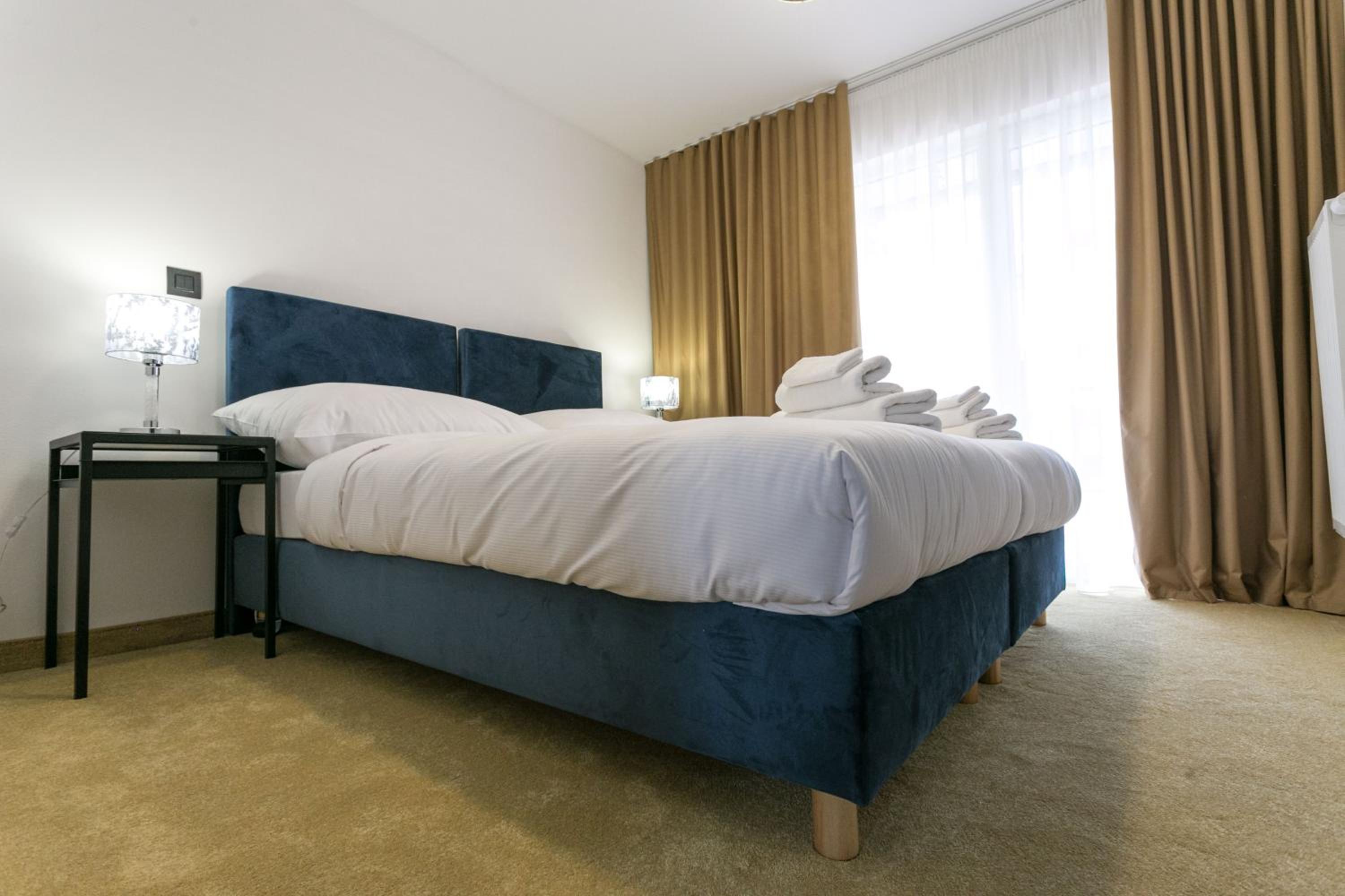 One-Bedroom Apartment - Photo 10