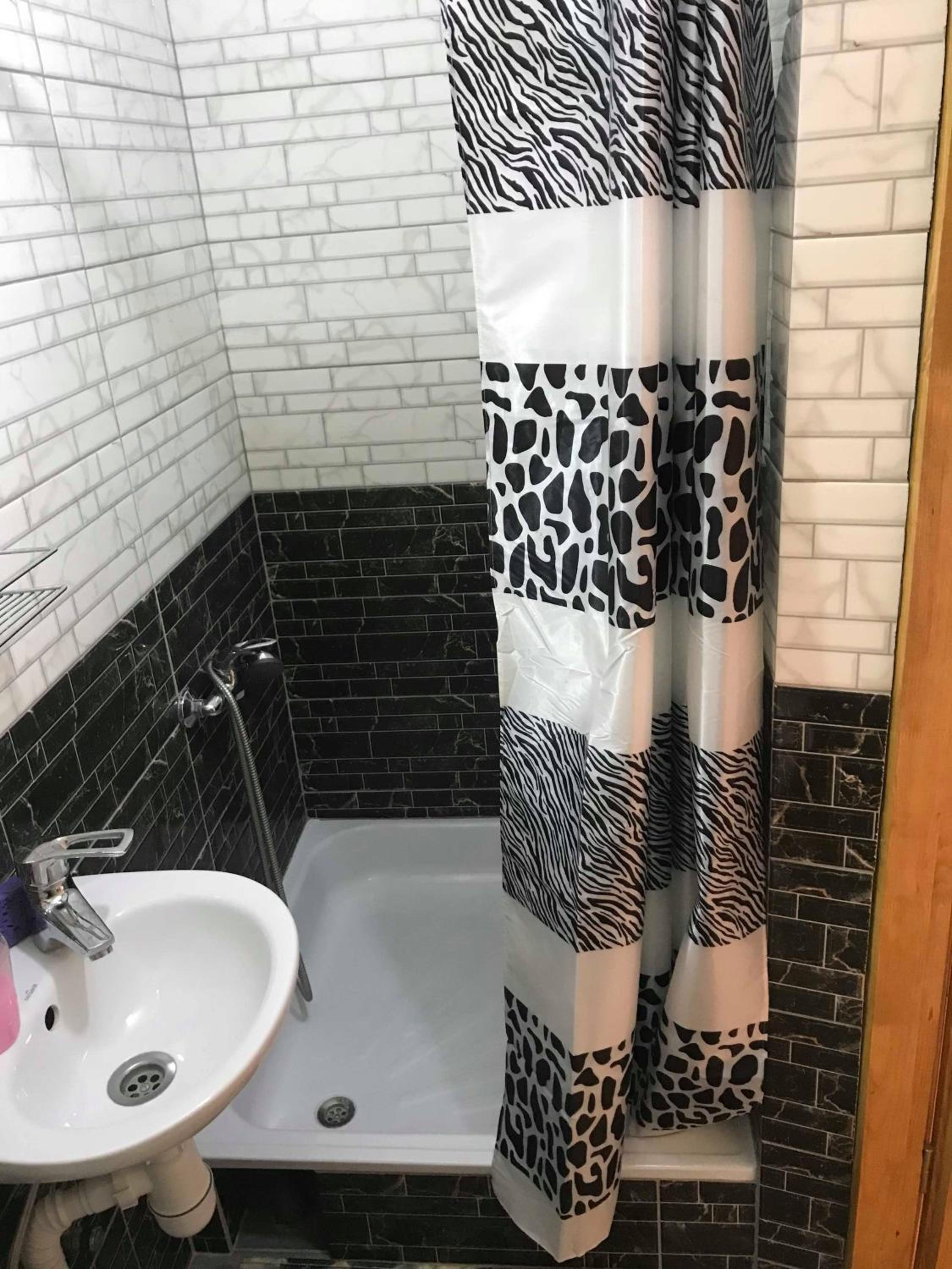 Family Room with Bathroom photo 2