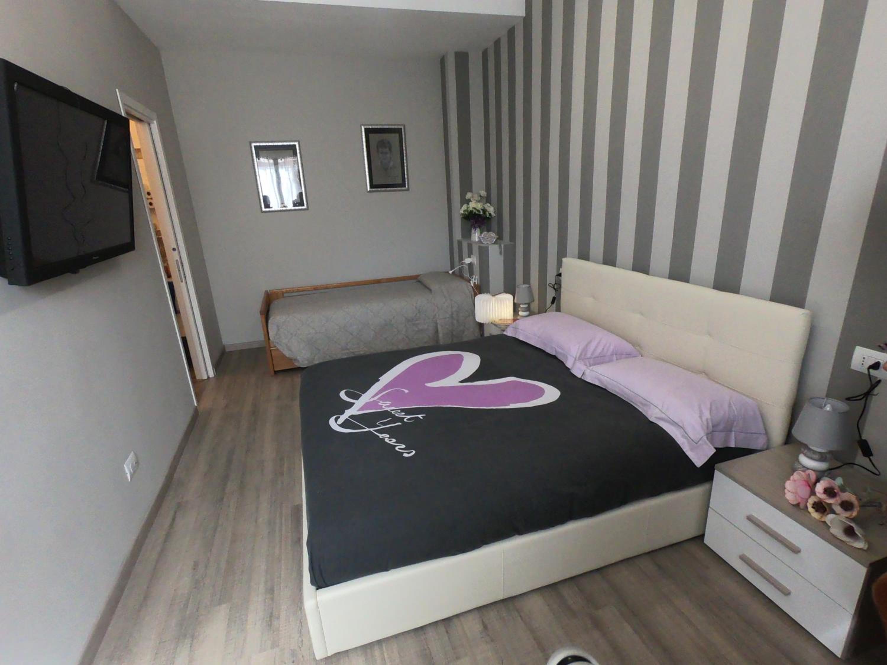 Triple Room with Private Bathroom photo 1