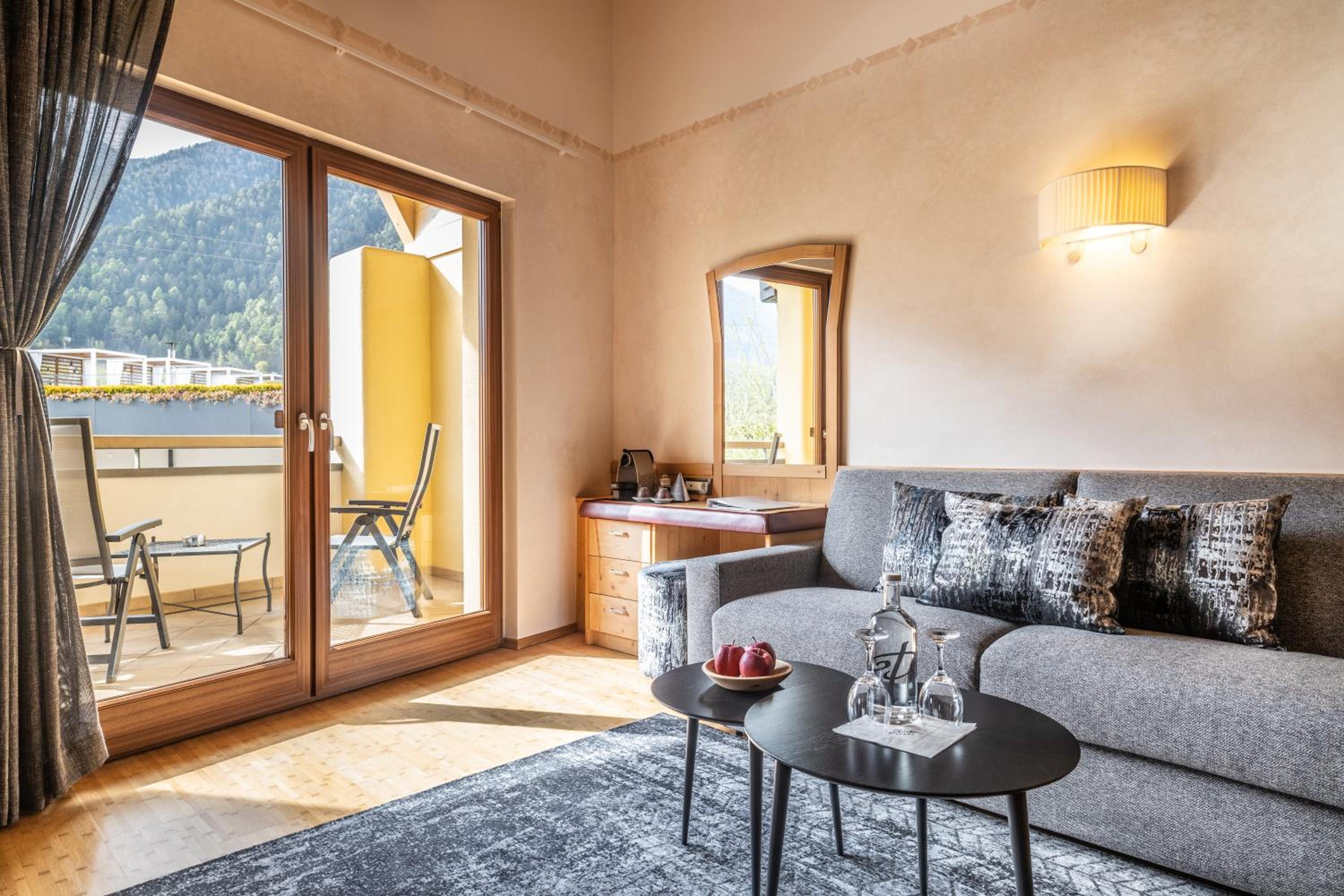 Suite with Balcony - Photo 1