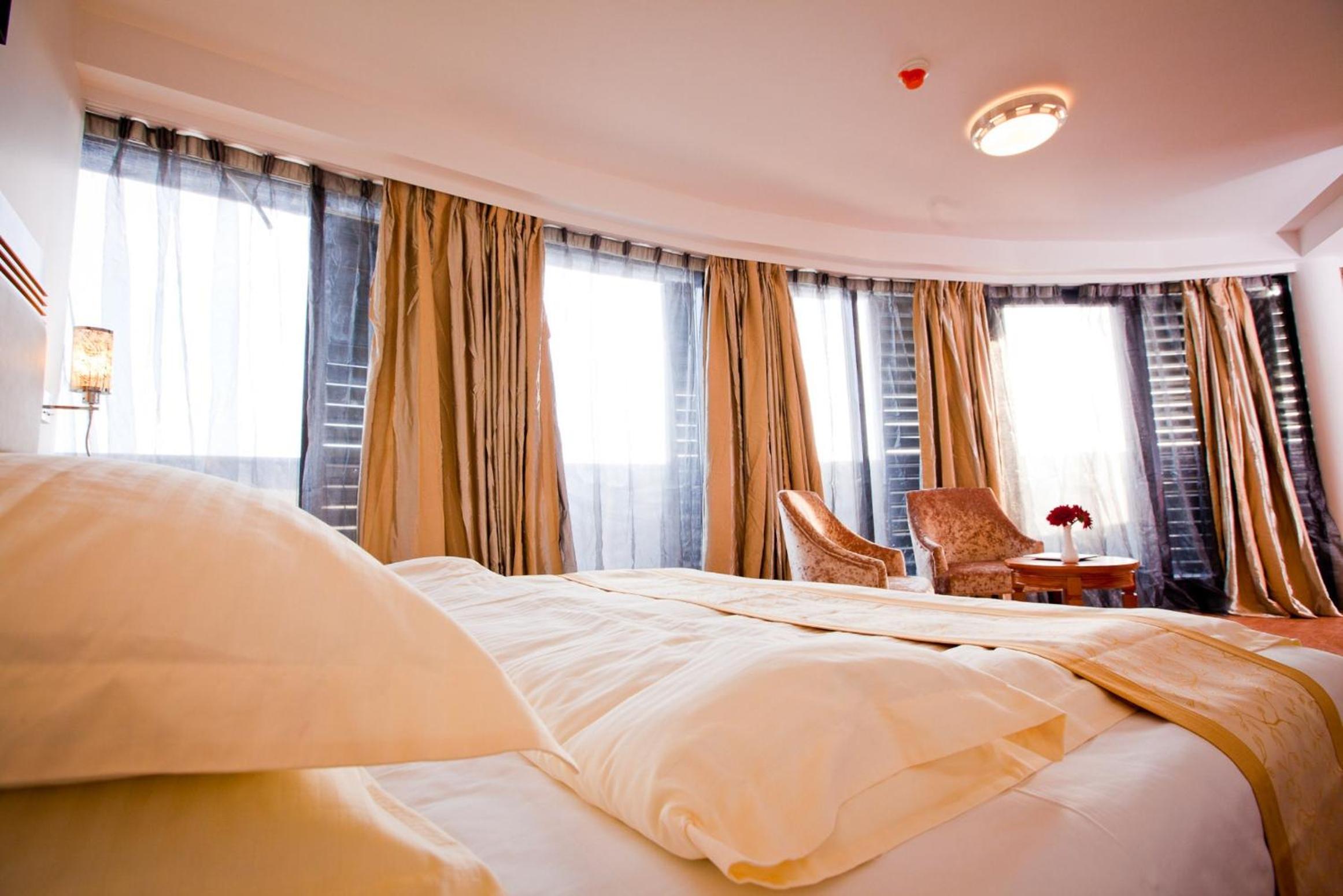 Junior Suite - Photo 1