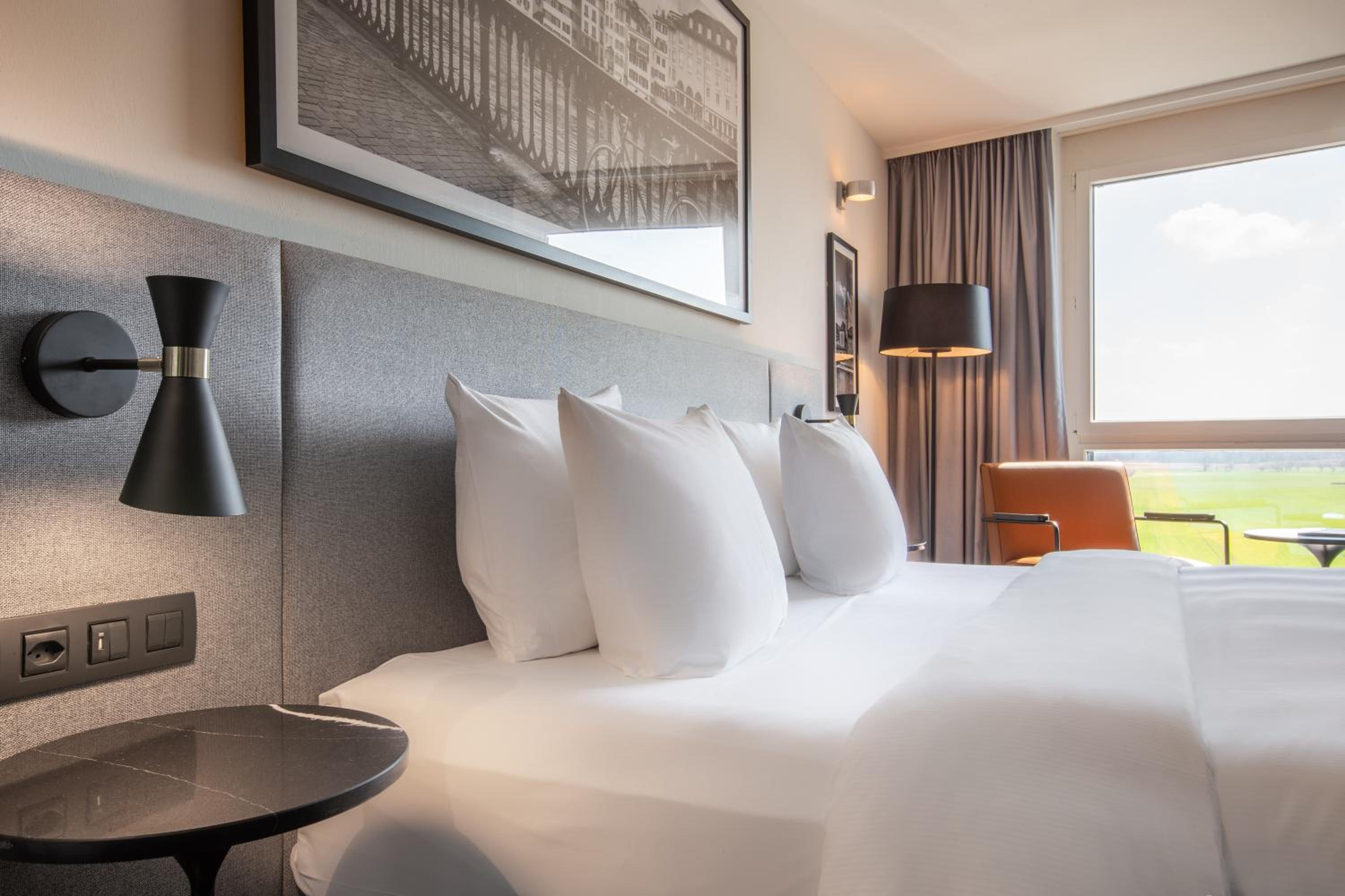 Superior Room with Scenic View - Photo 11