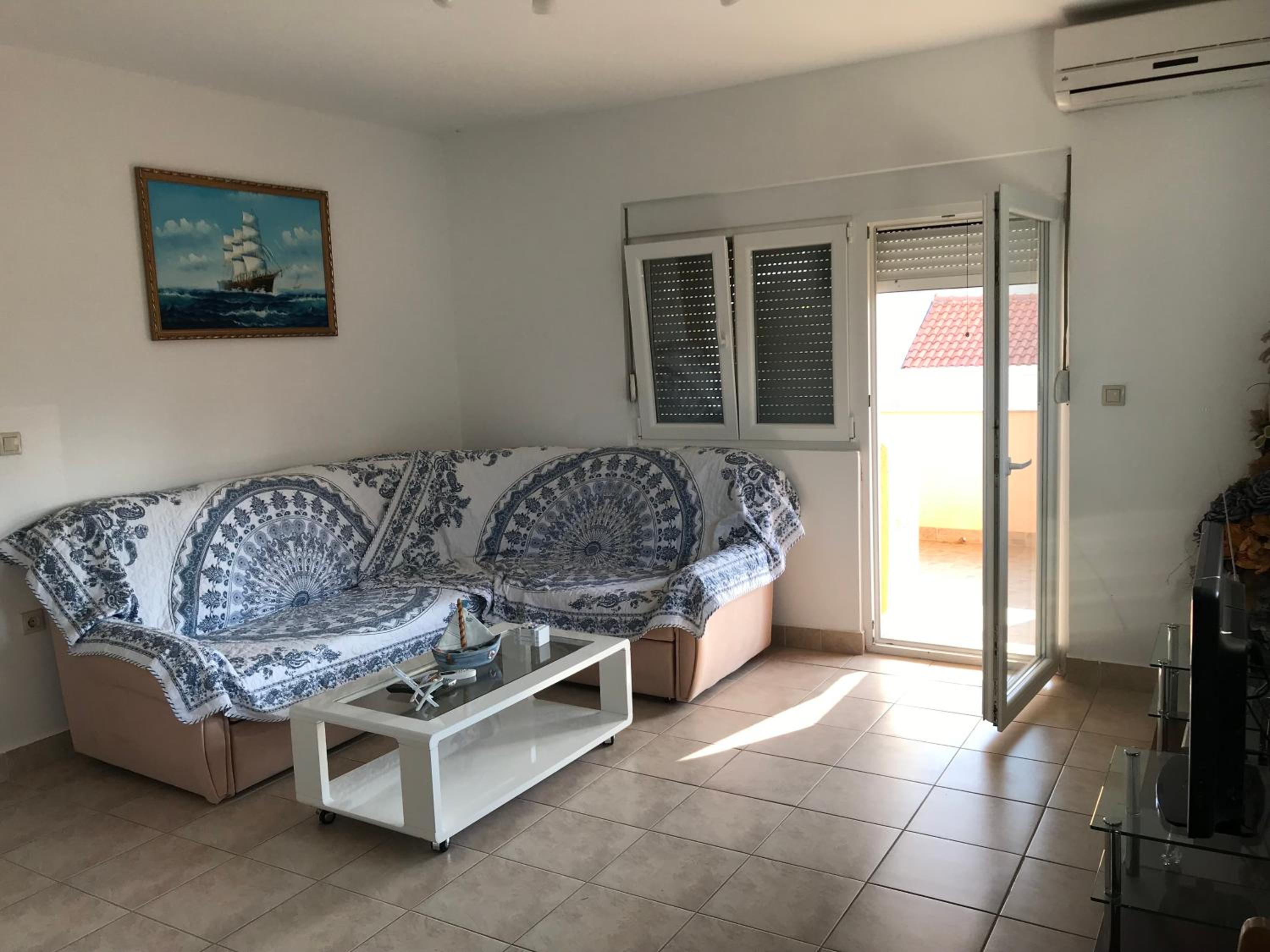 Apartment with Garden View - Photo 1