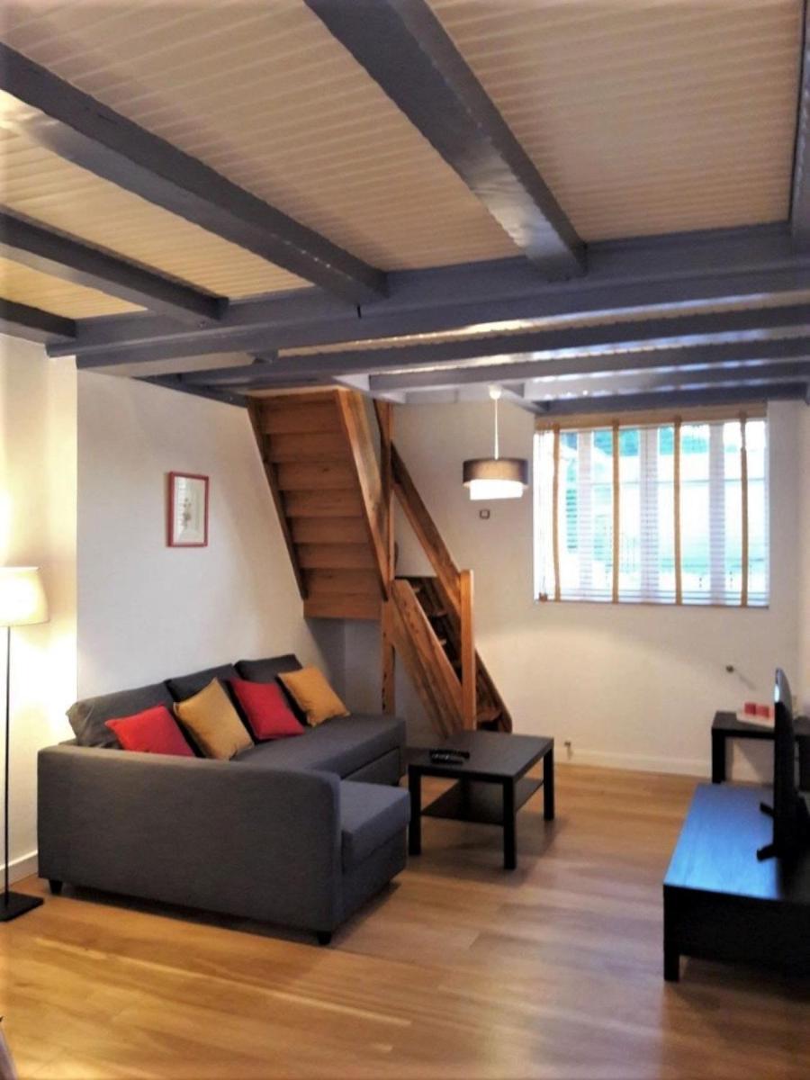 Three-Bedroom Apartment photo 1