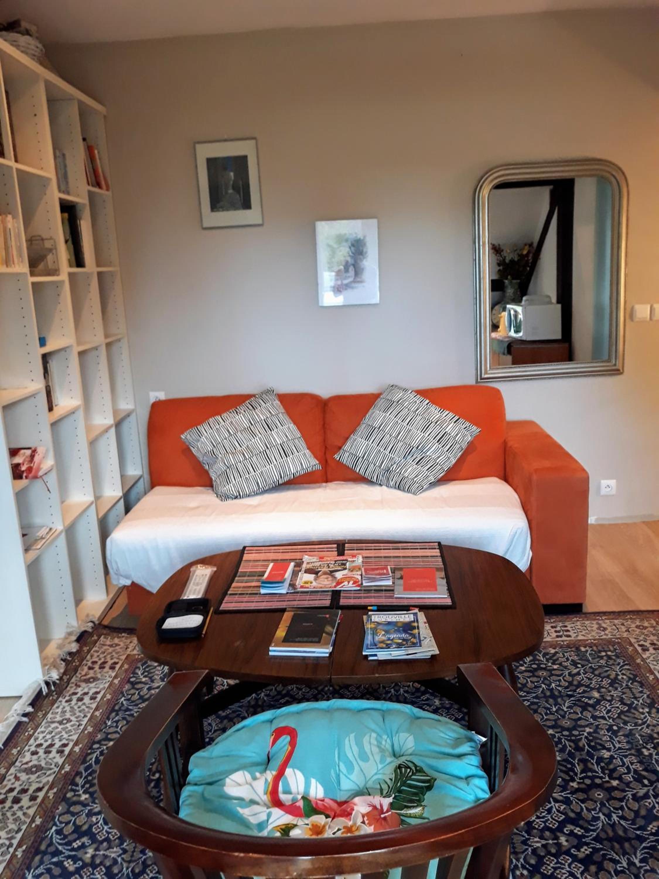 Double Room with Private External Bathroom - Photo 2
