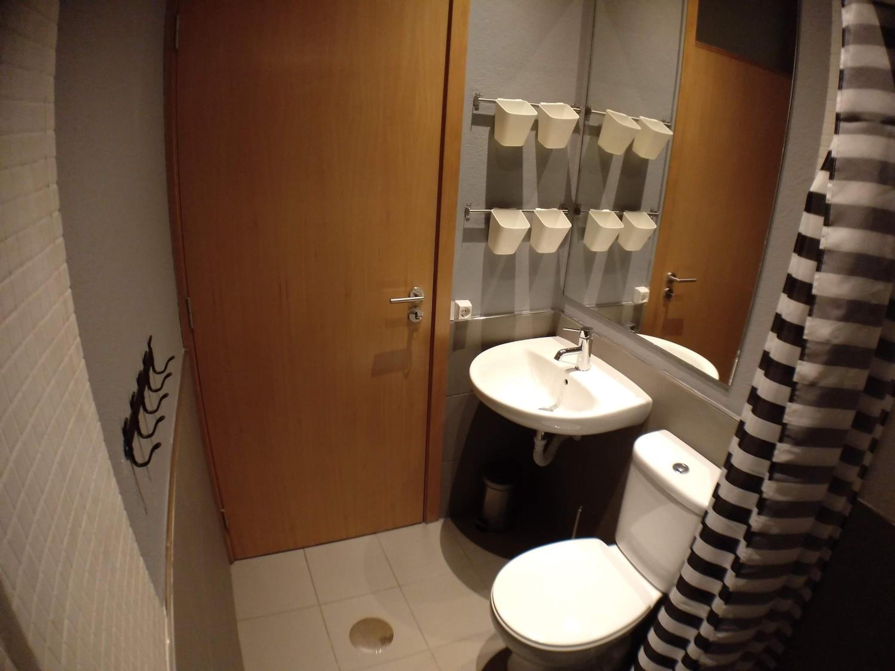 Two-Bedroom Apartment - Photo 6