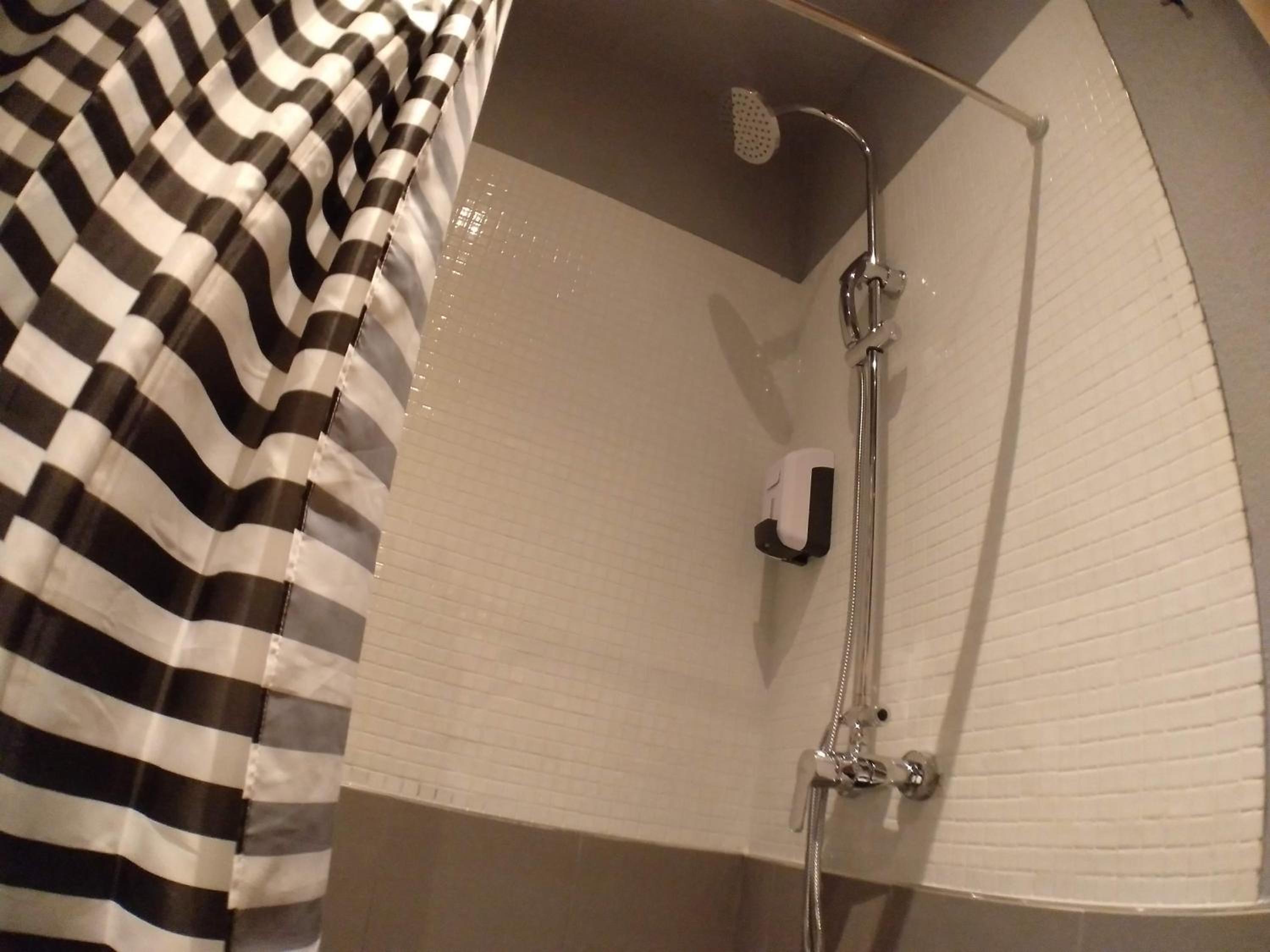 Two-Bedroom Apartment - Photo 7