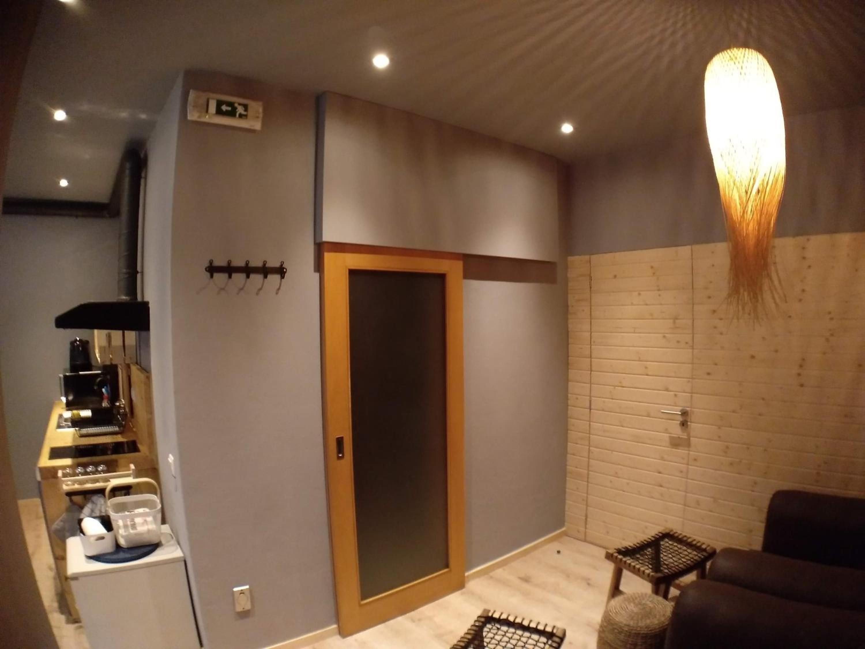 Two-Bedroom Apartment - Photo 3