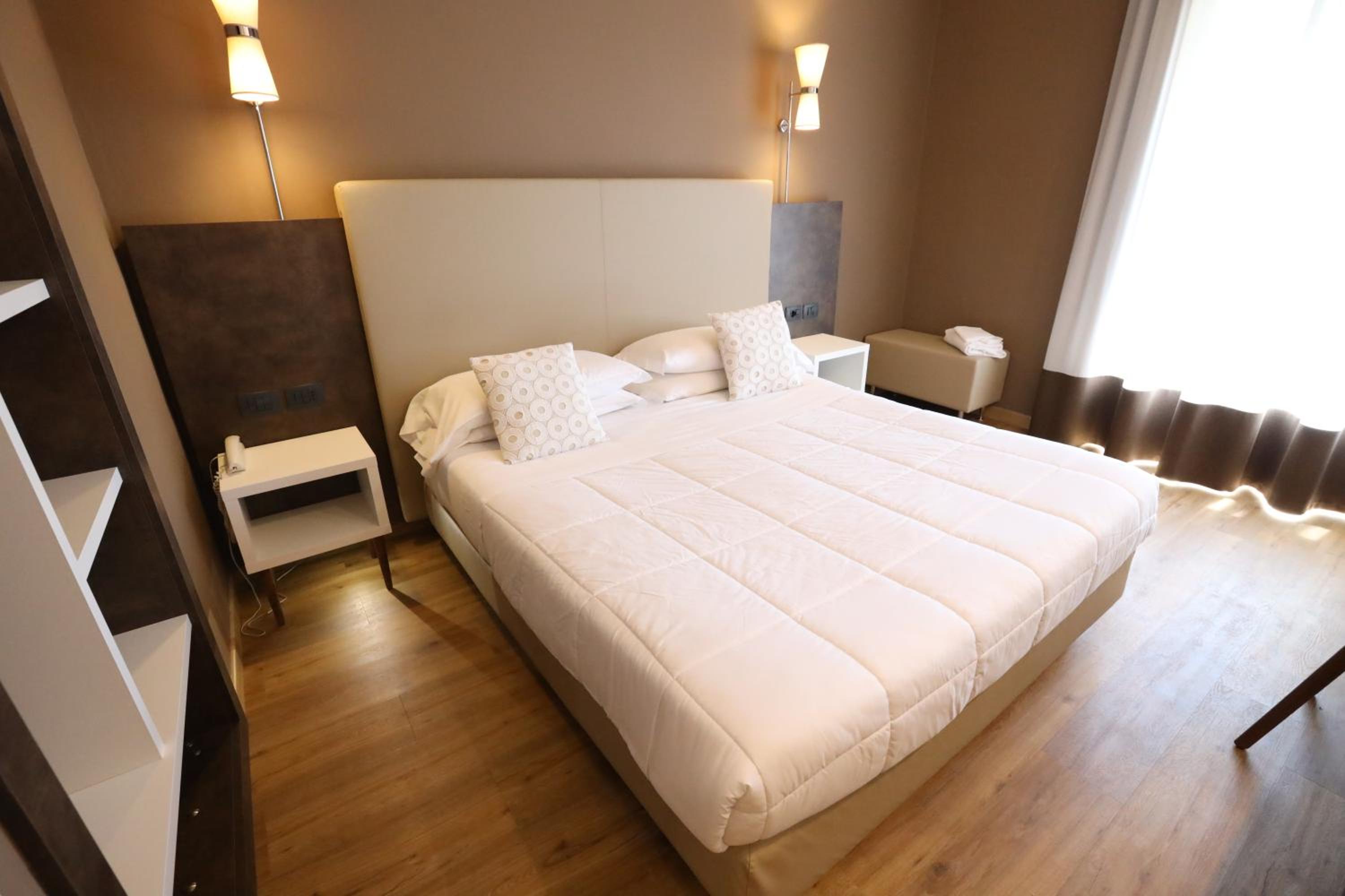 Superior Double or Twin Room - Photo 1