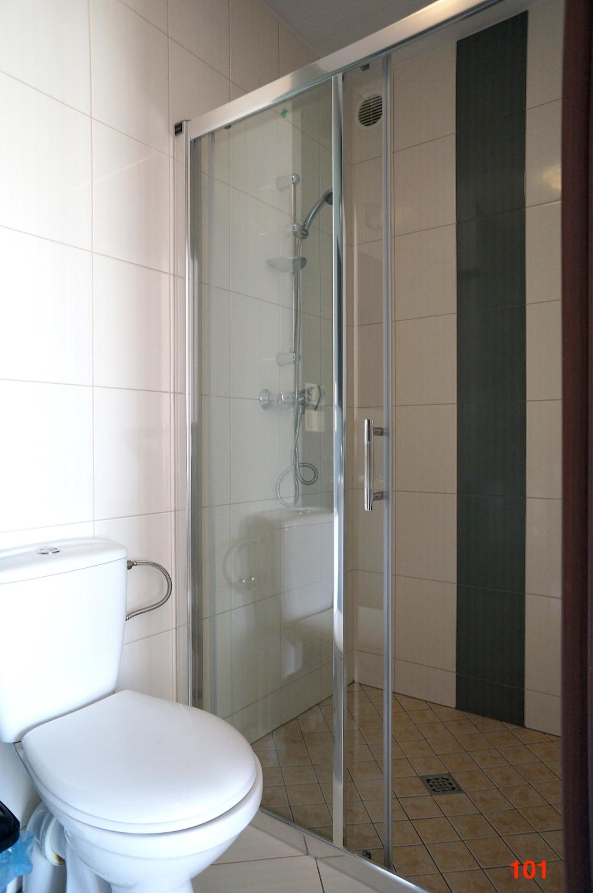 Double Room with Private Bathroom photo 2