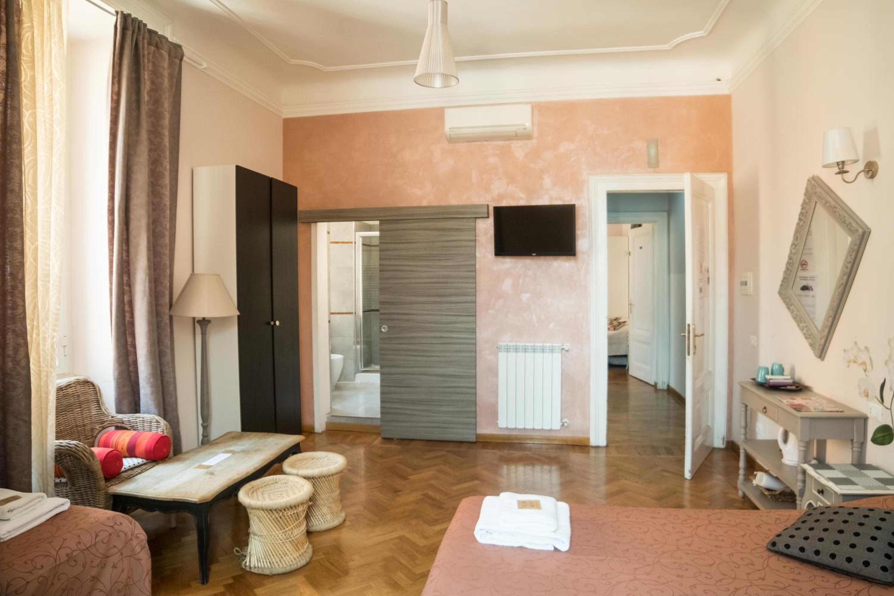 Quadruple Room with Bathroom photo 3