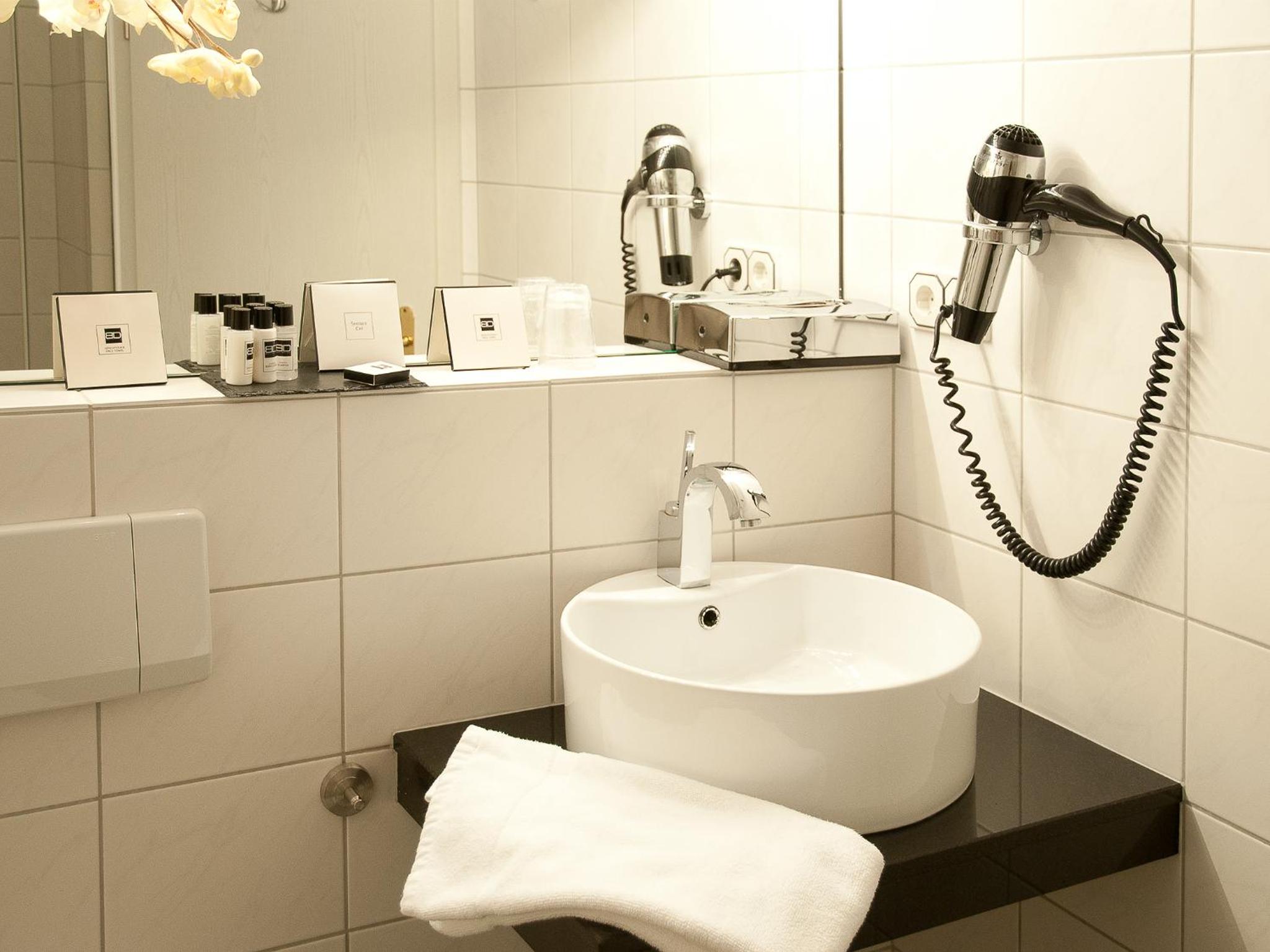Standard Double Room - Photo 2