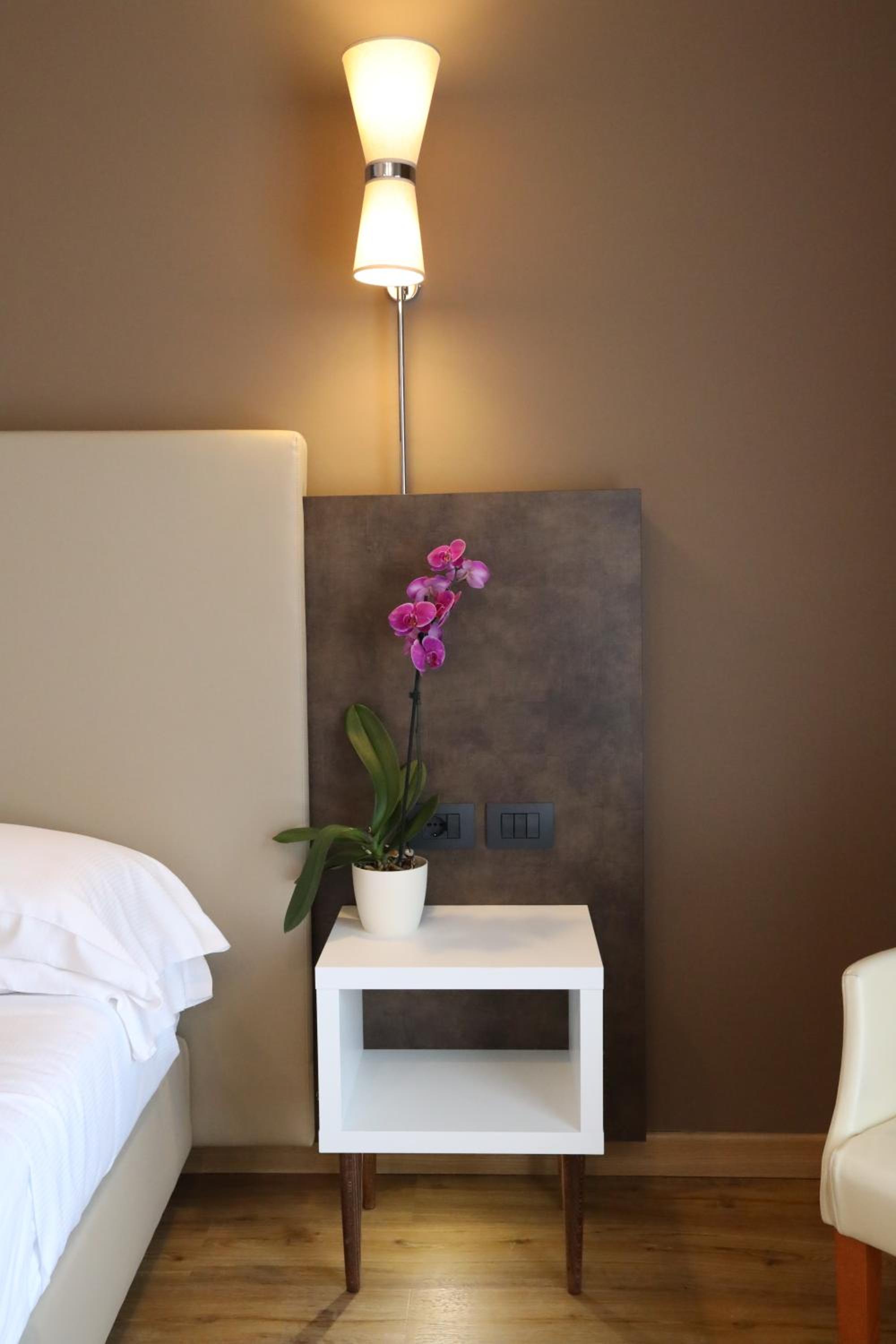 Superior Double or Twin Room - Photo 15