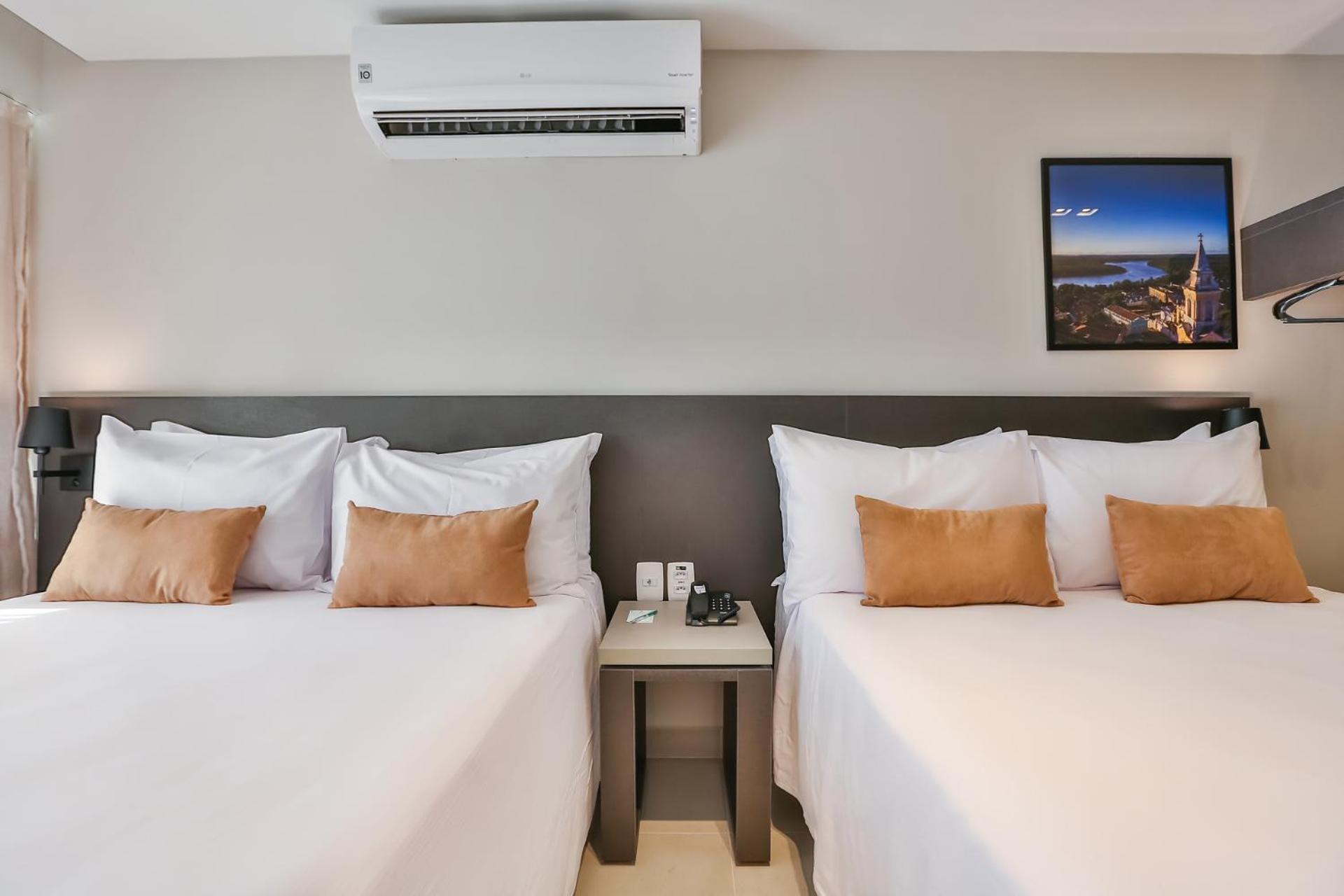 Superior Double Bed thumbnail 5
