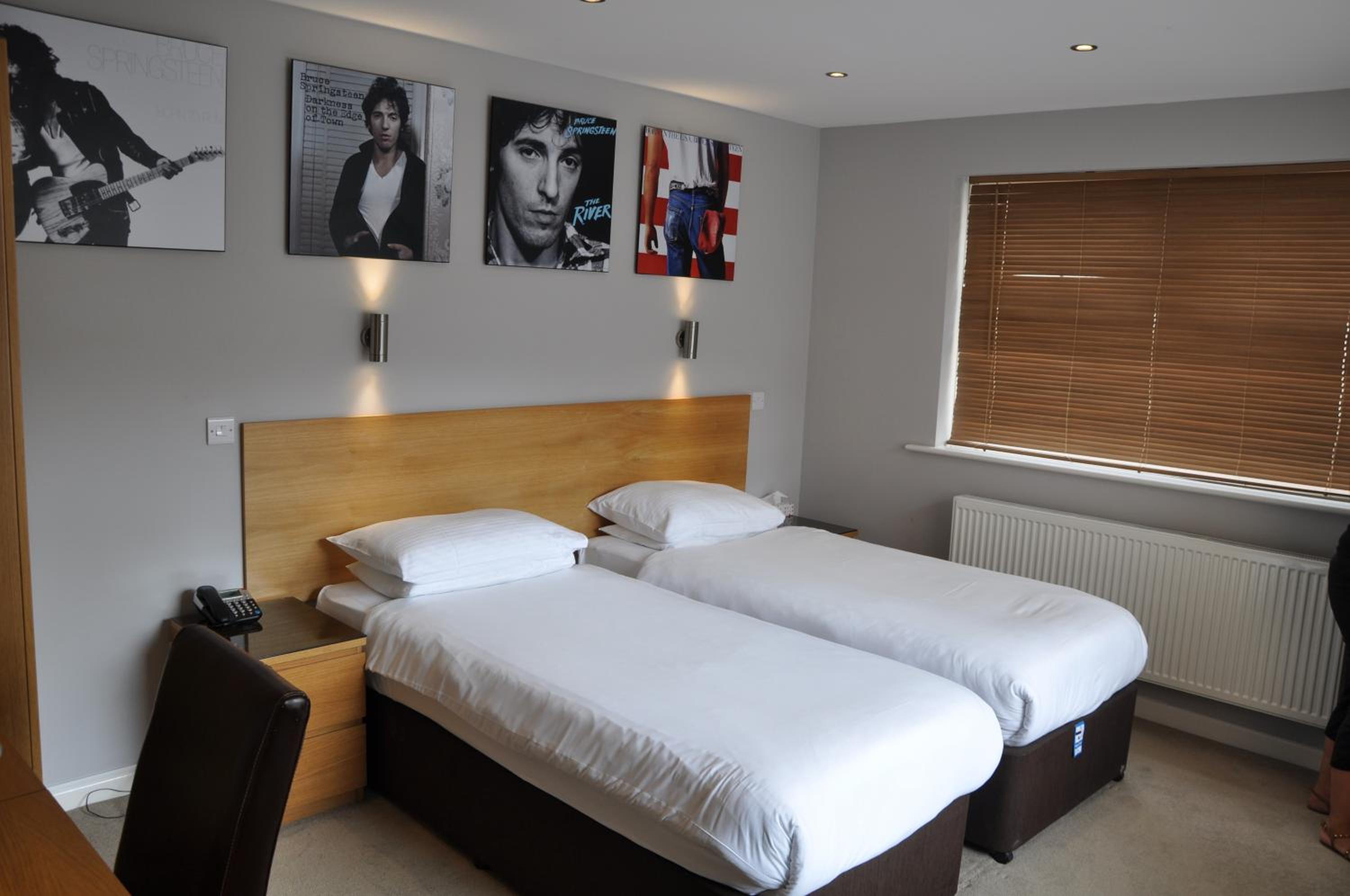 Superior Twin Room - Photo 6