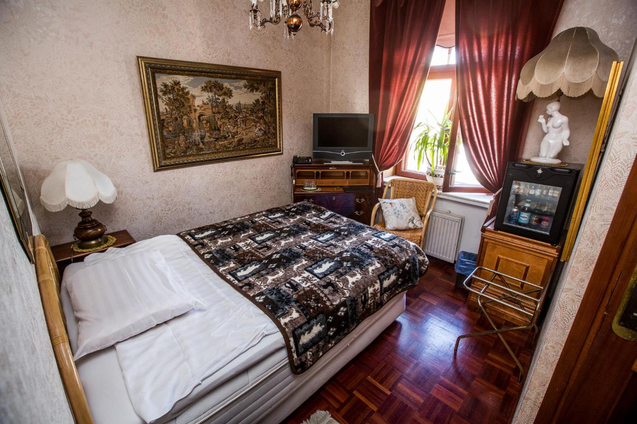 Single Room photo 3