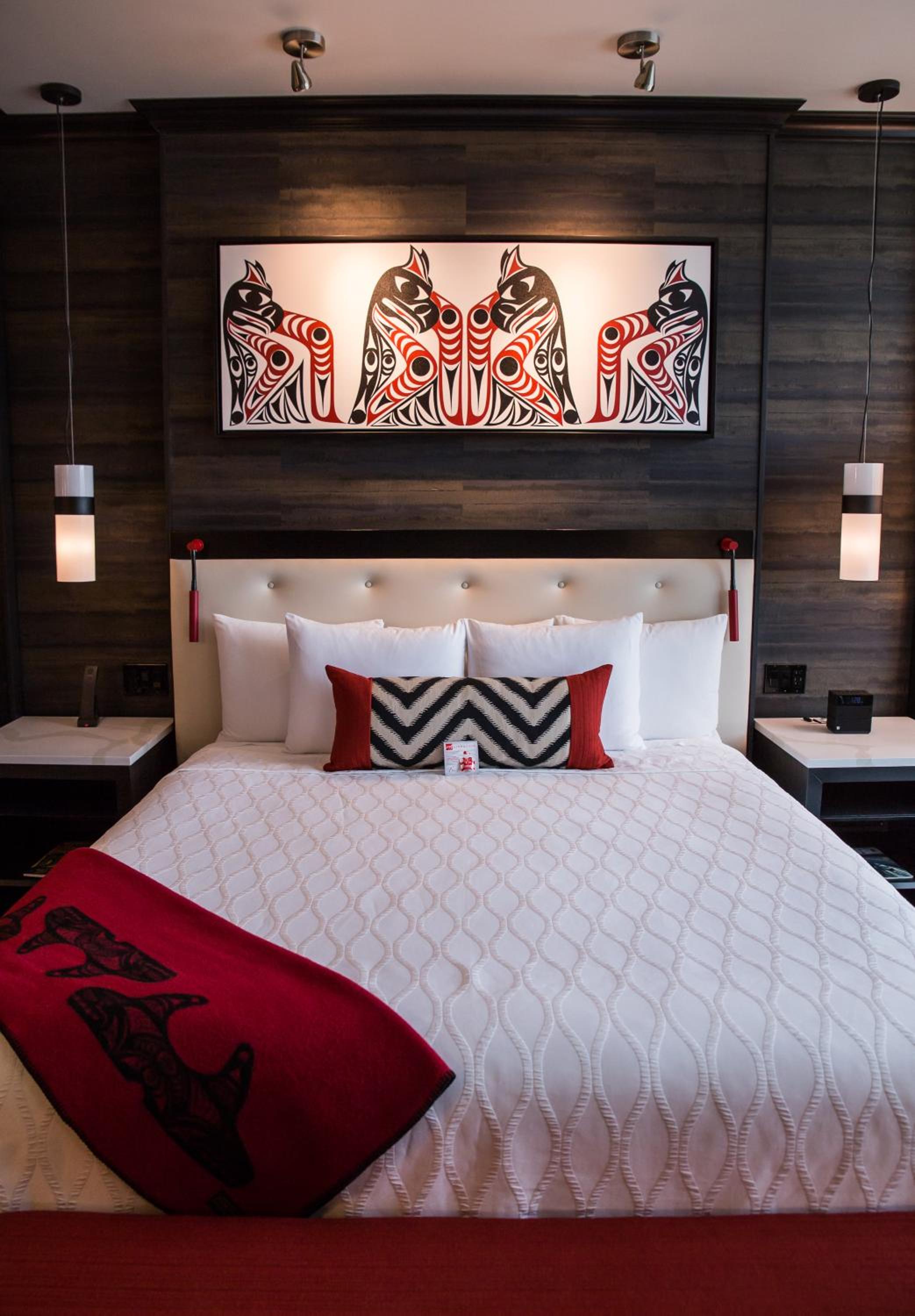 Deluxe King Room - Photo 2
