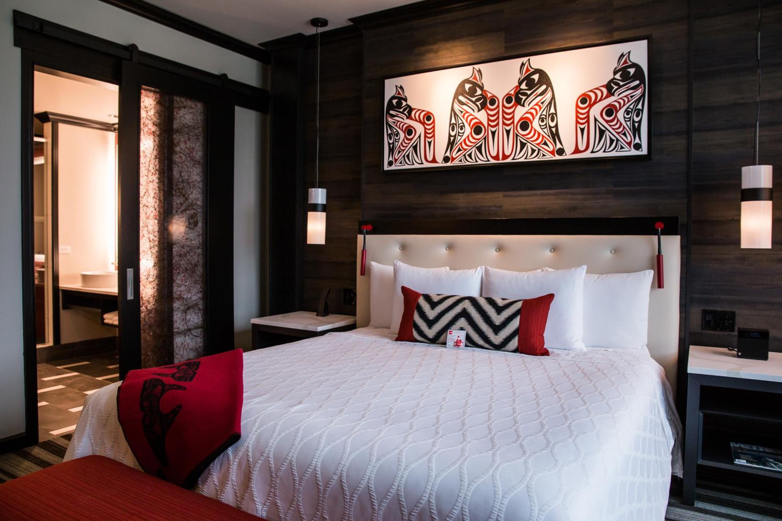 Deluxe King Room - Photo 5