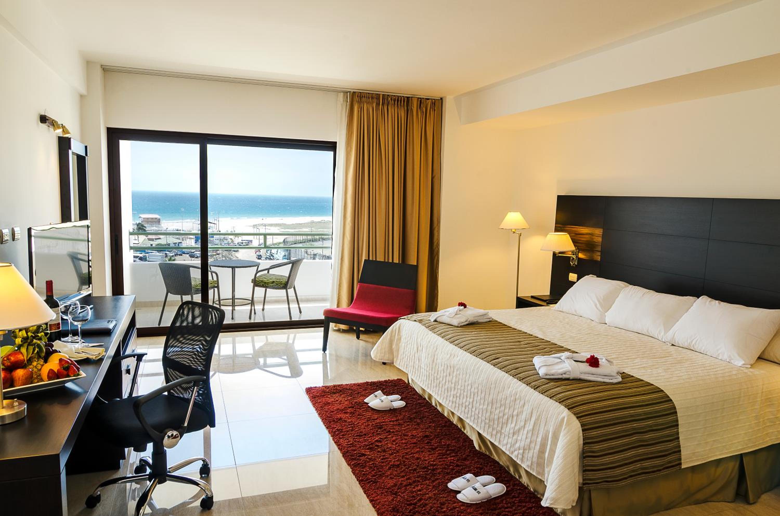 Queen Room with Sea View