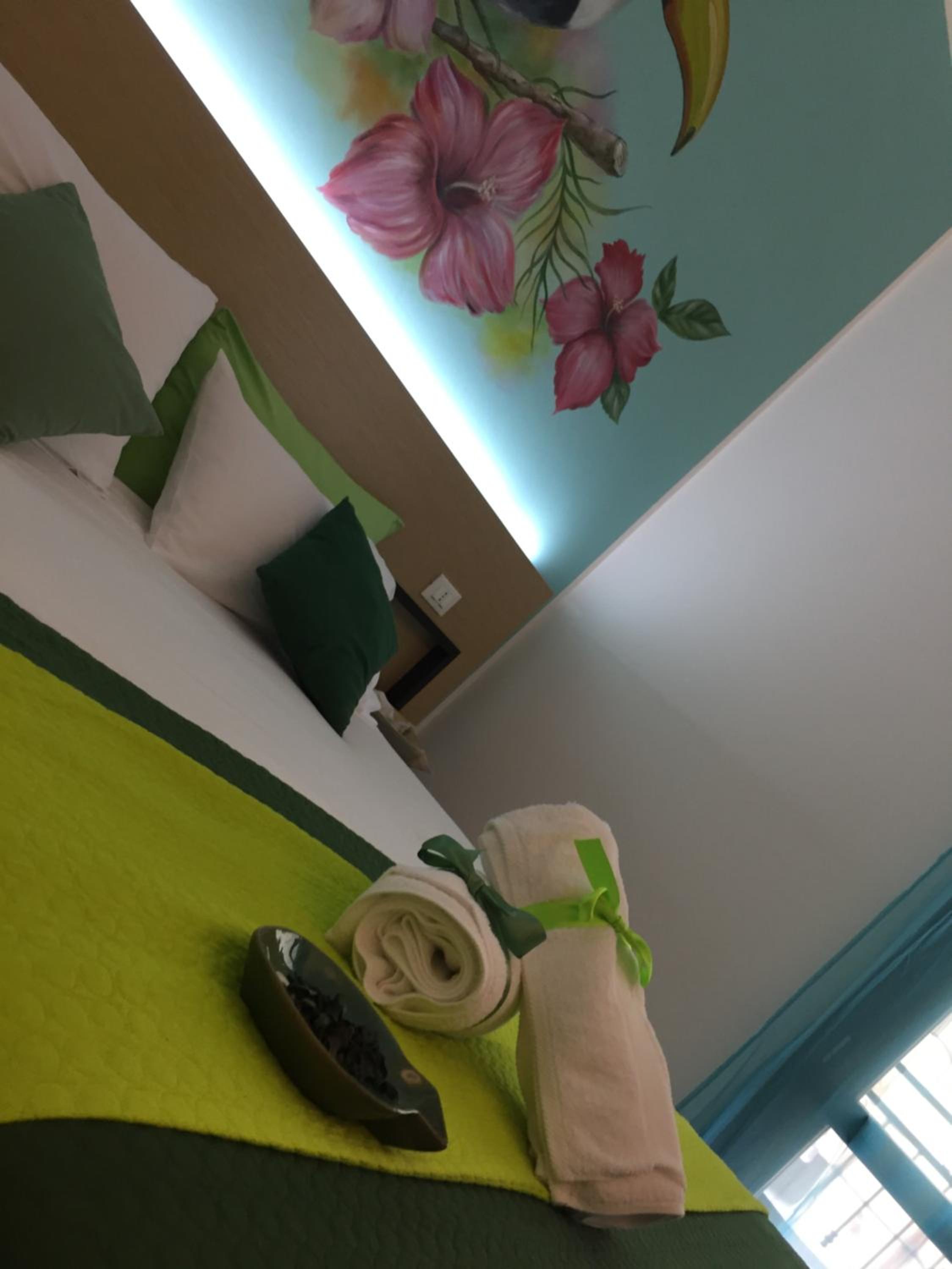 Deluxe Double or Twin Room with Sea View photo 3