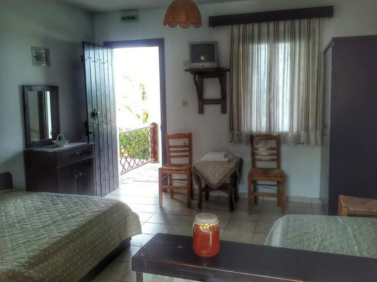 Basic Triple Room photo 1