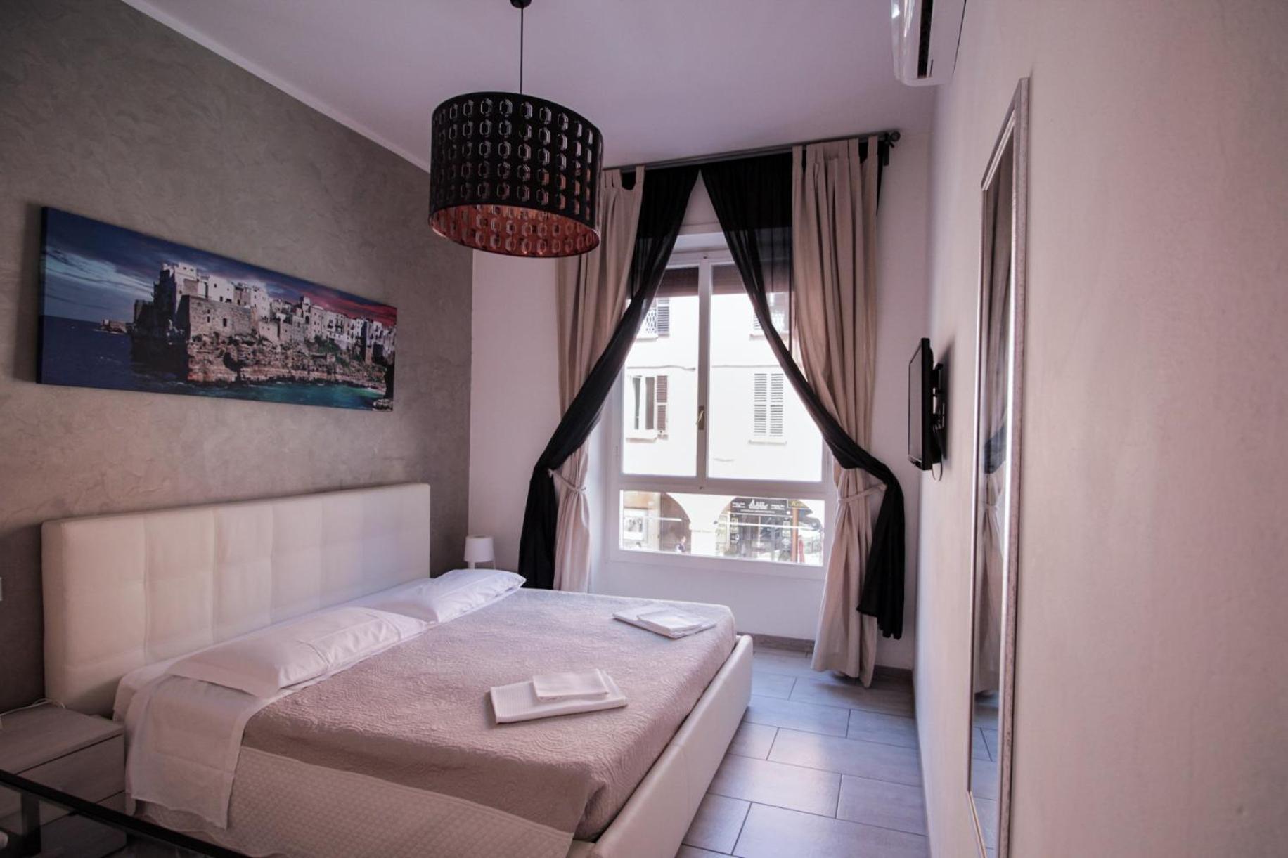 Double or Twin Room - Photo 10