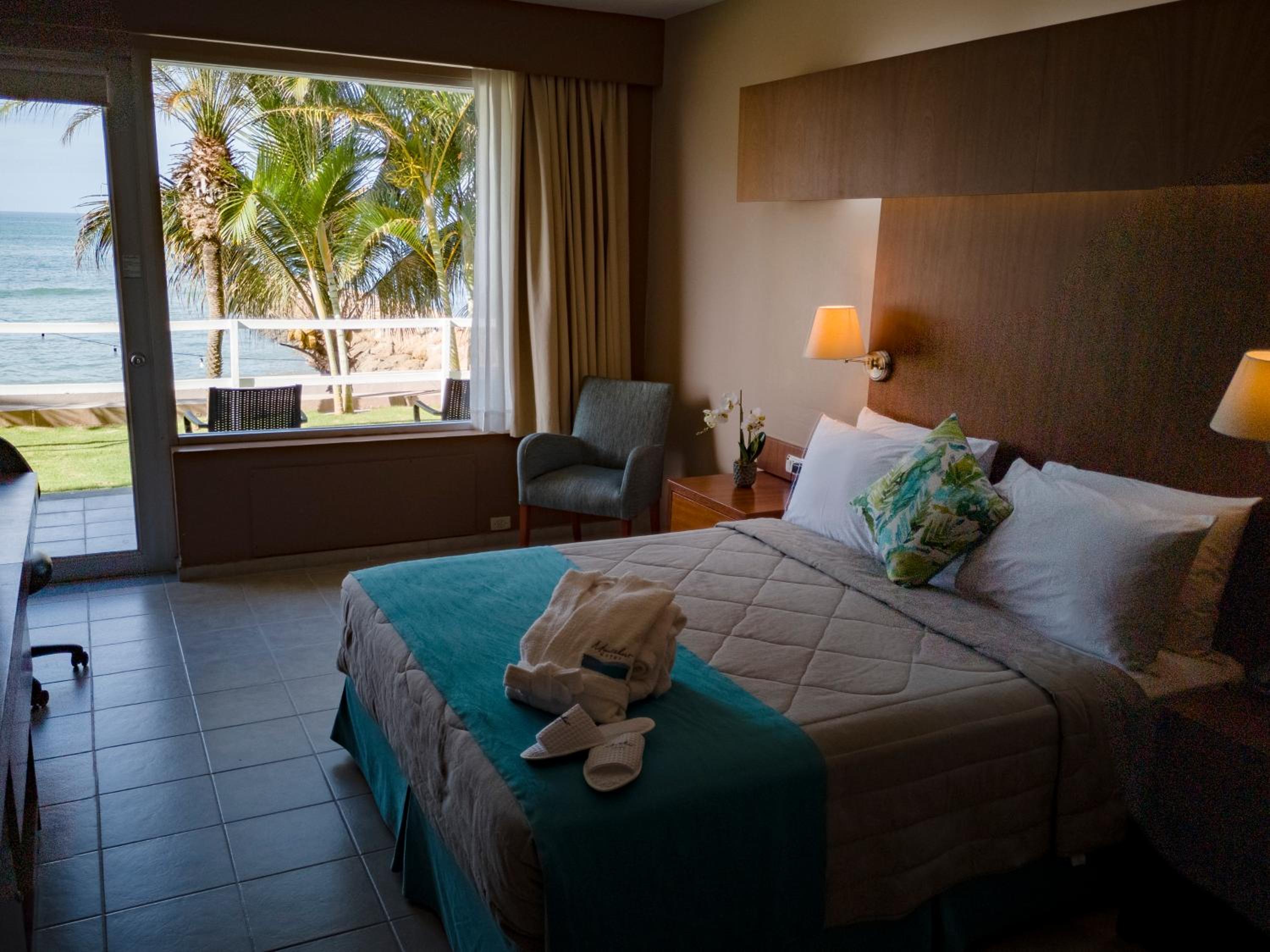 Deluxe Double Room with Balcony and Sea View photo 2