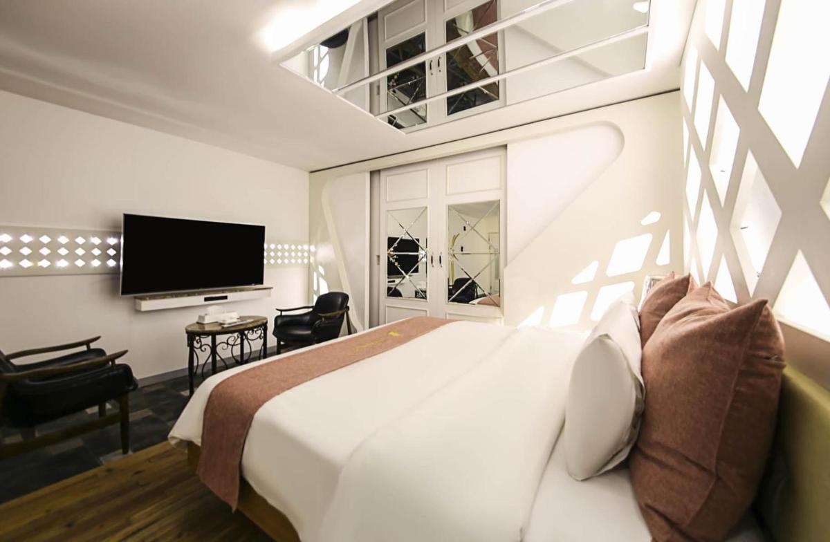 Deluxe Double Room photo 2
