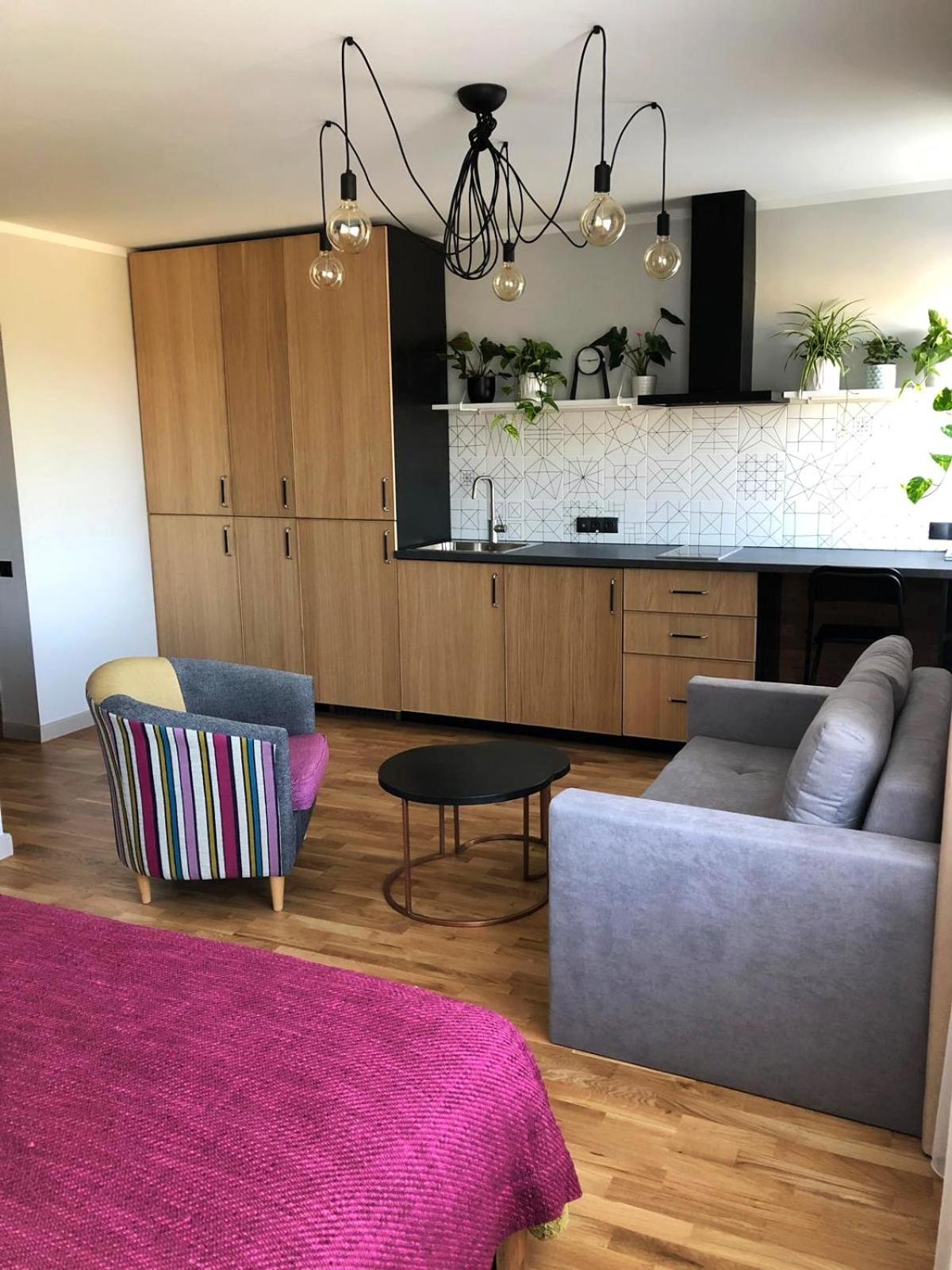 One-Bedroom Apartment - Photo 10