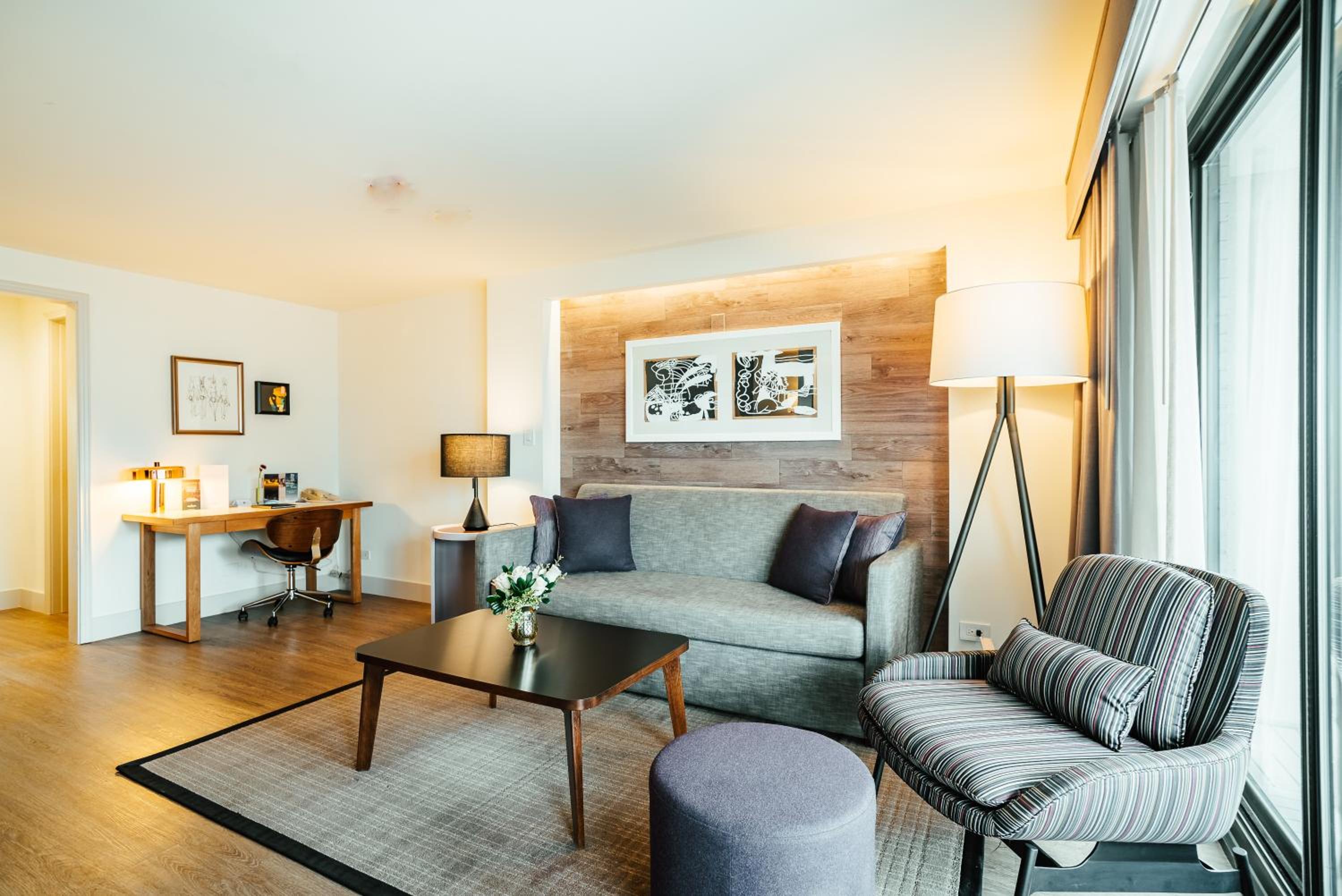 Premier Queen Suite with Balcony - Photo 1