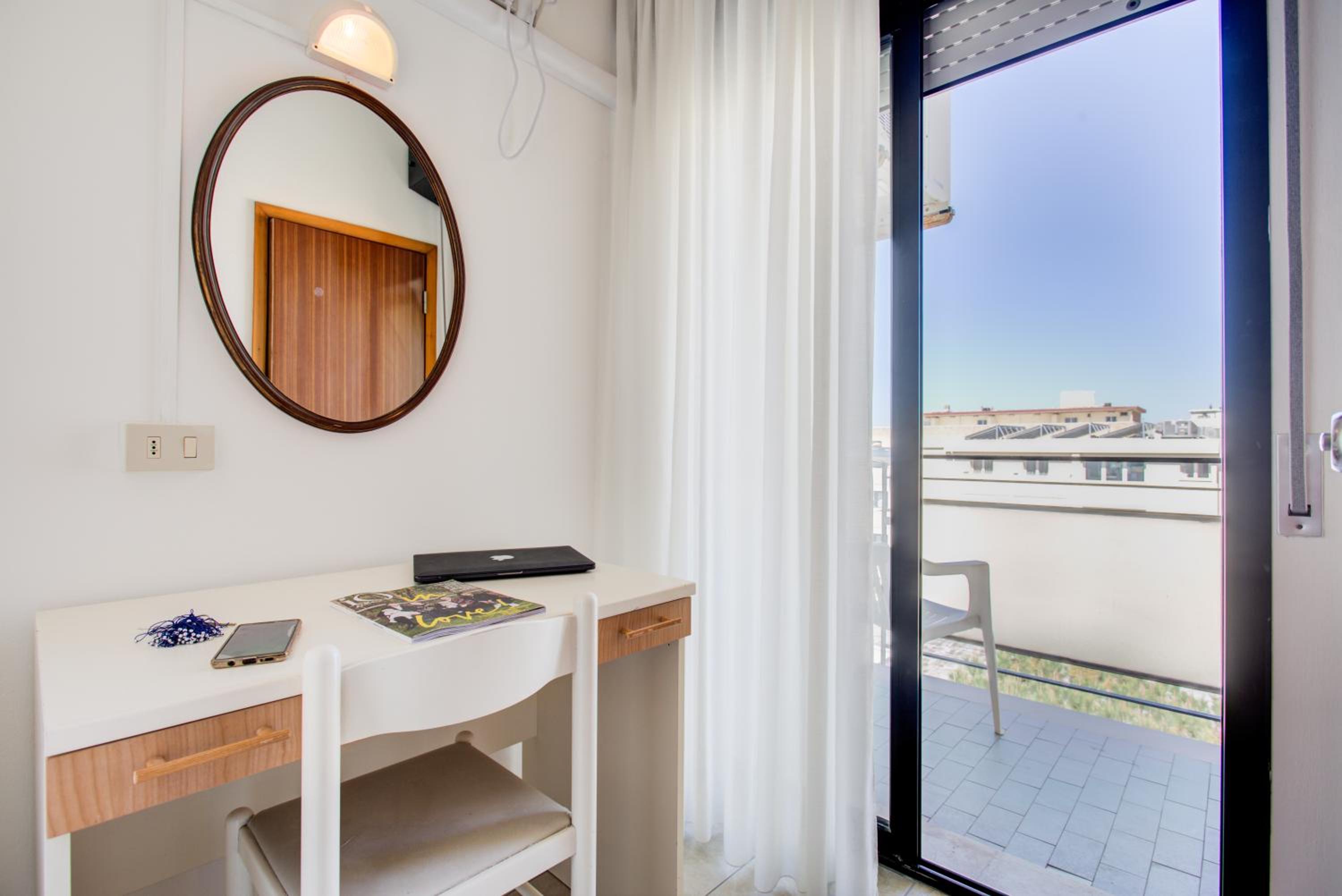 Double or Twin Room with Beach Package photo 1