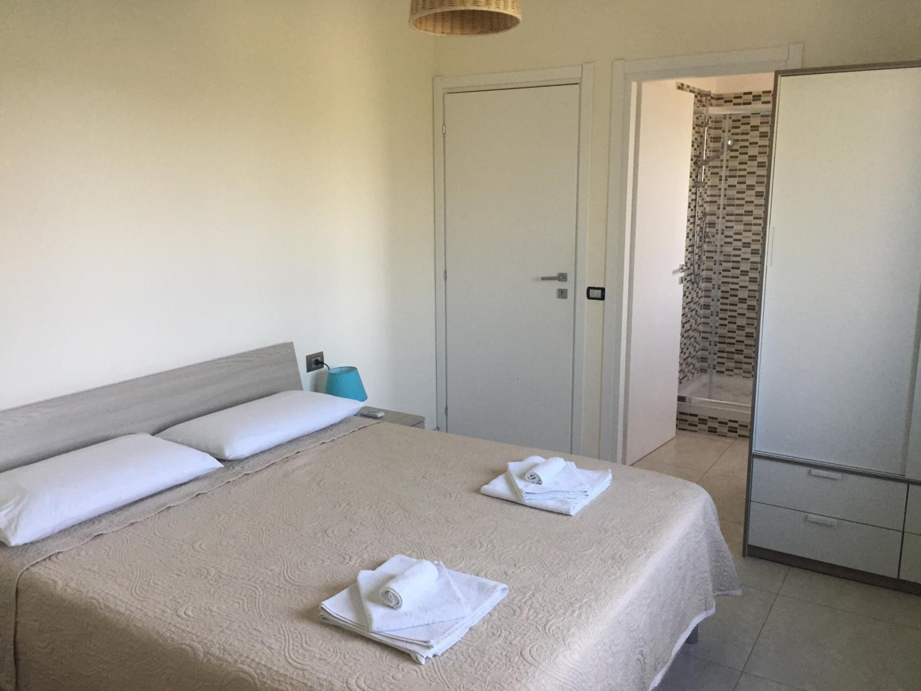 Triple Room with Private Bathroom photo 2