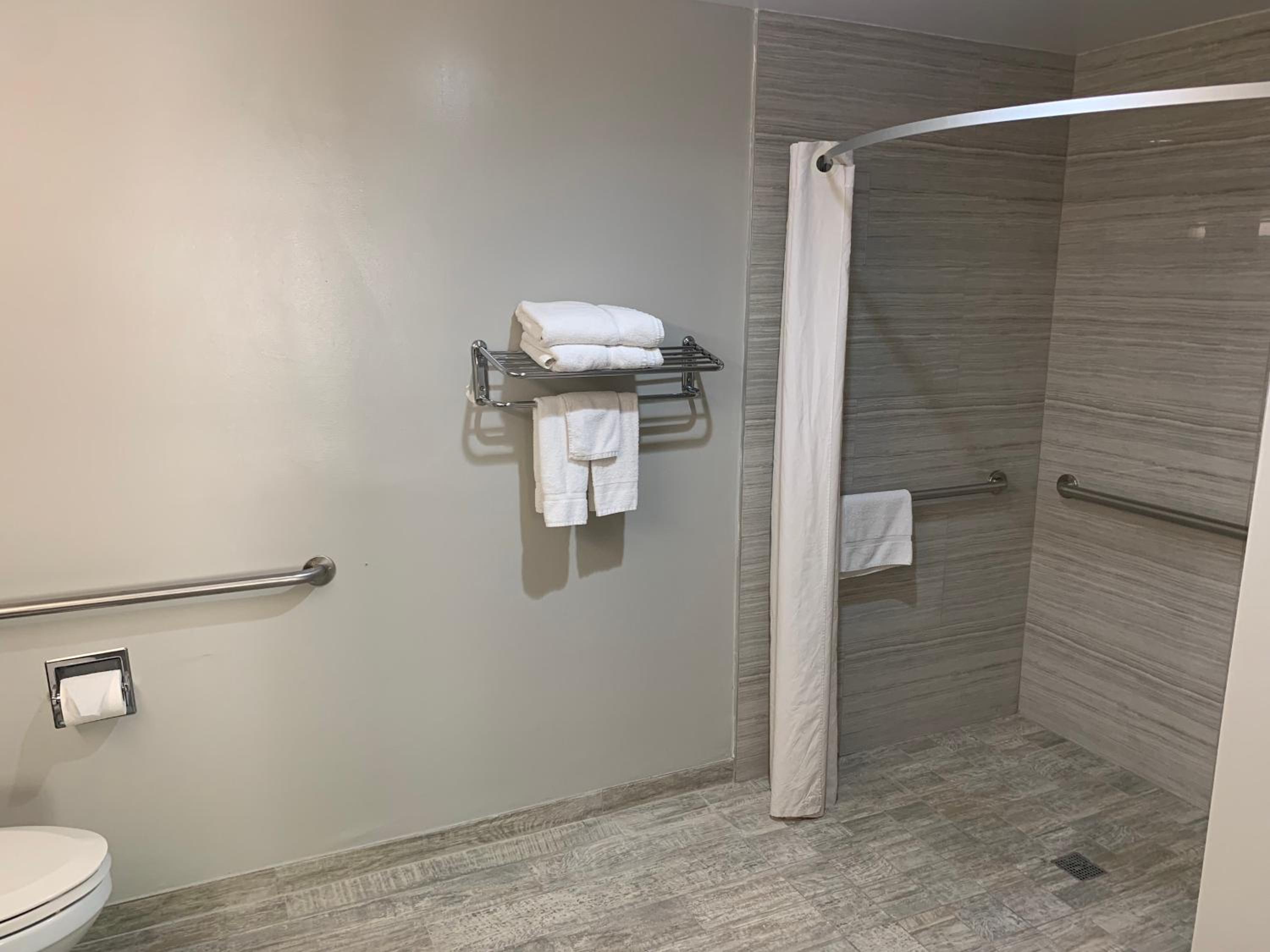 King Room - Disability Access - Non-Smoking photo 2