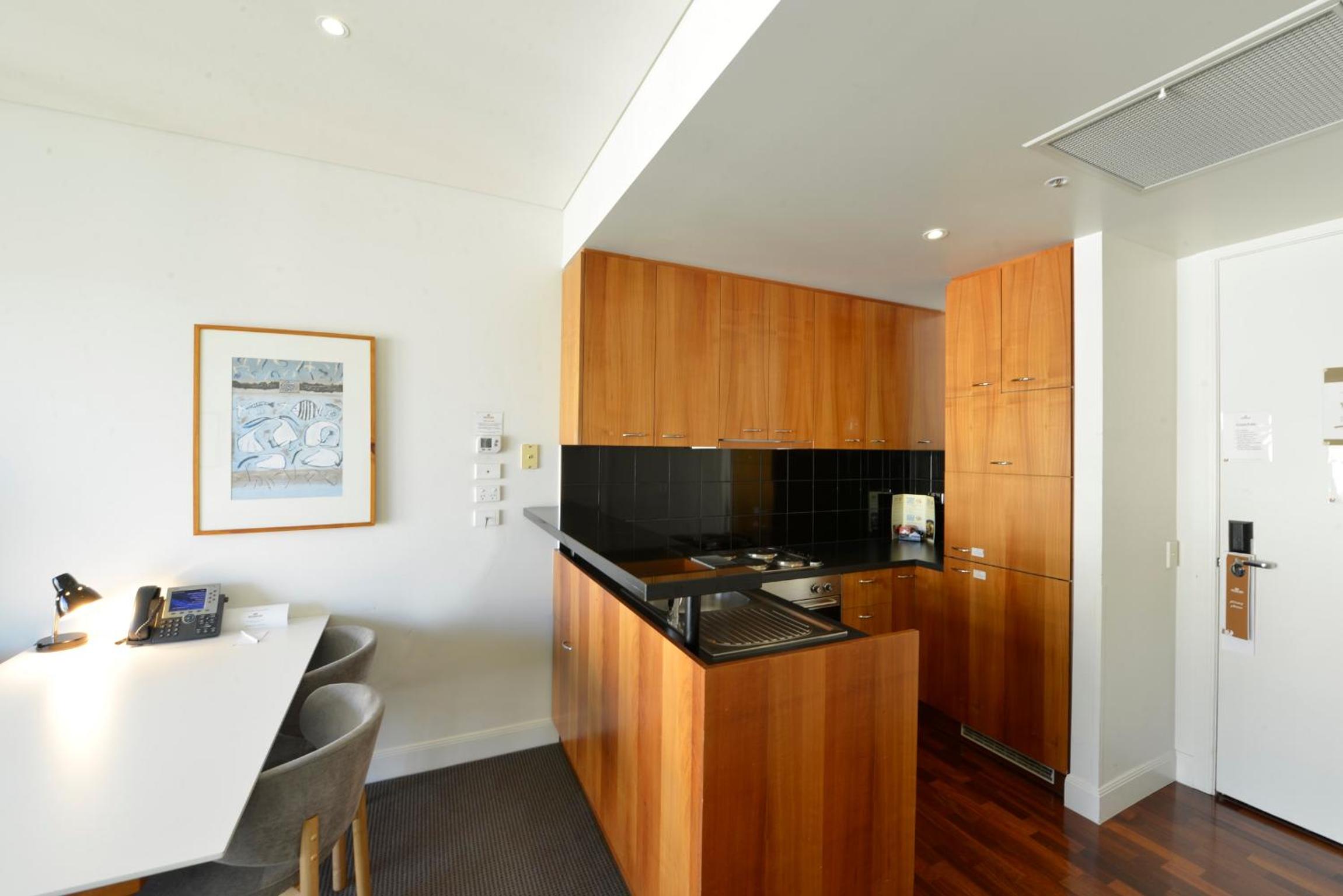 One-Bedroom Apartment - Photo 29