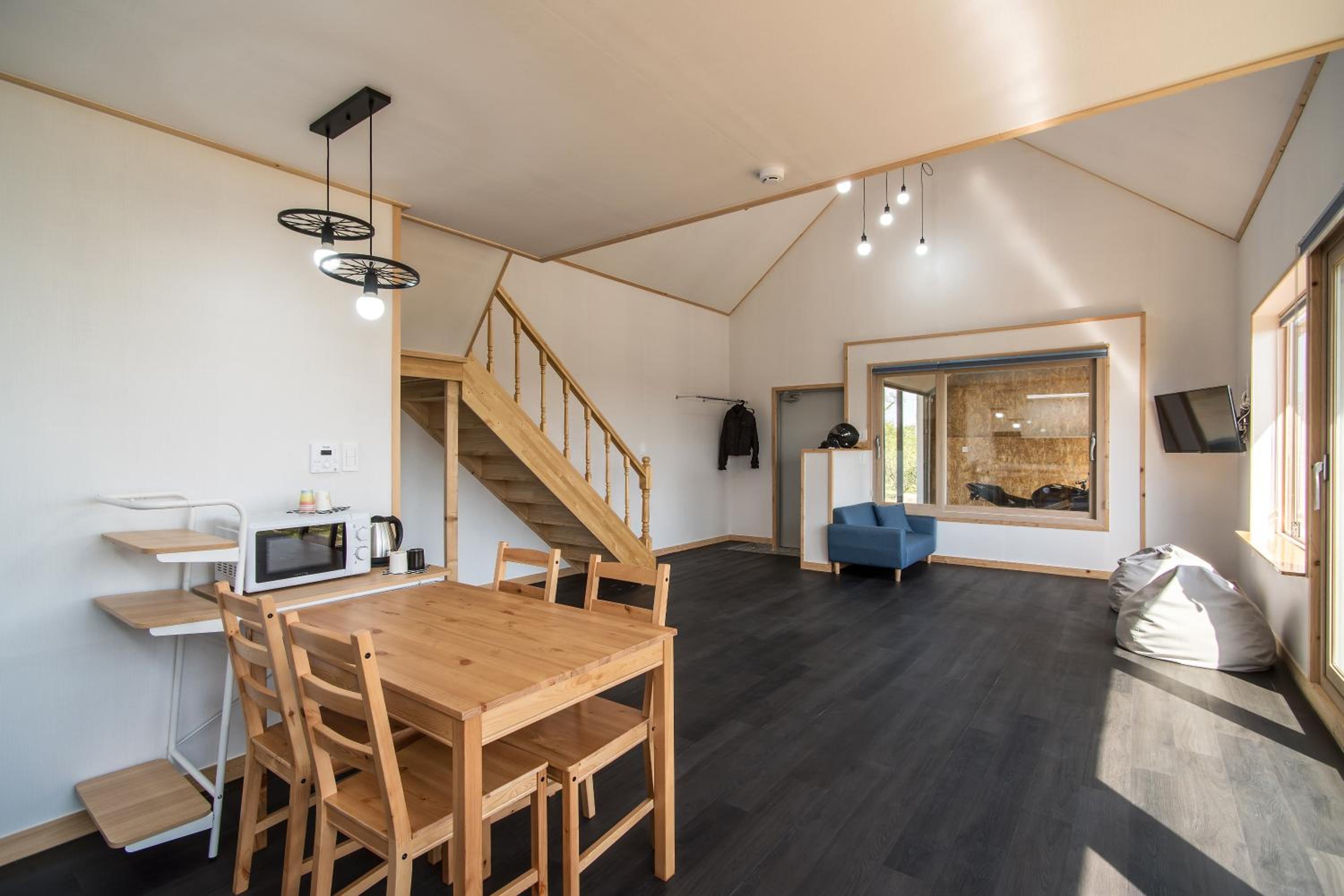 One-Bedroom House - Photo 1
