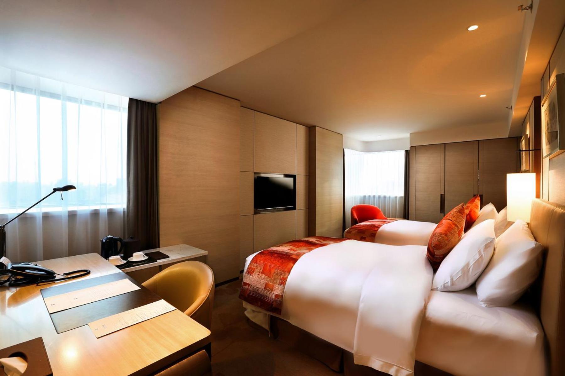 City View with Superior twin-bed Room