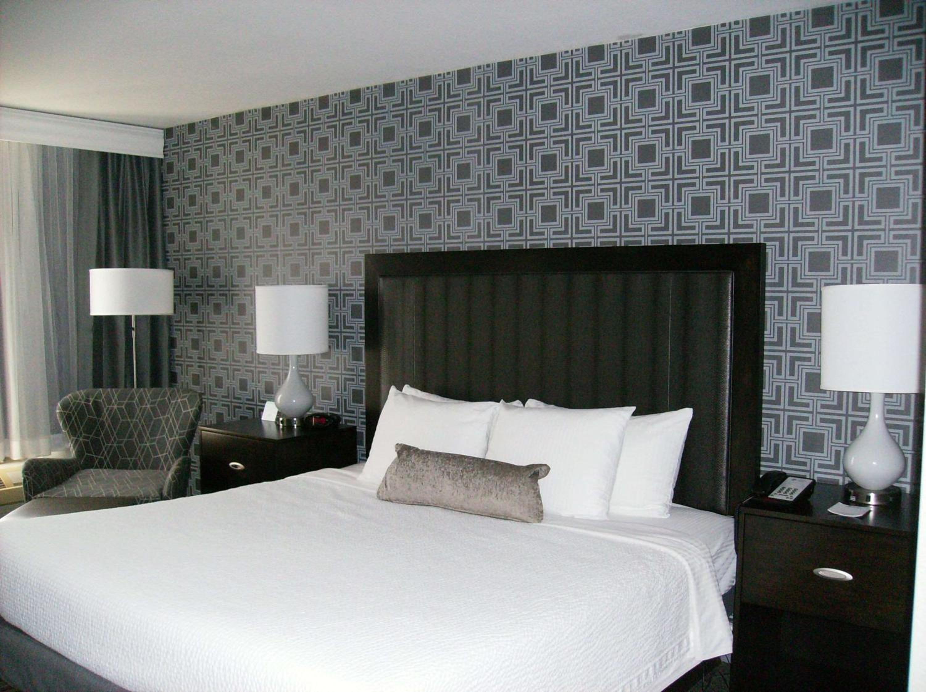 Queen Room - Mobility Access - Photo 1